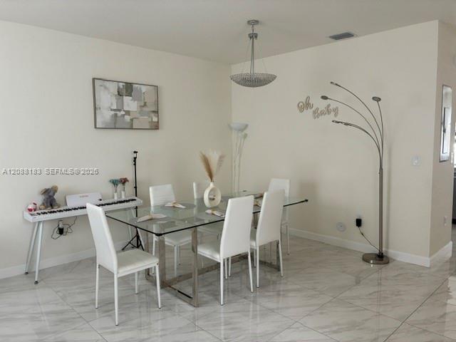 3337 W 105th Ter — Photo 5