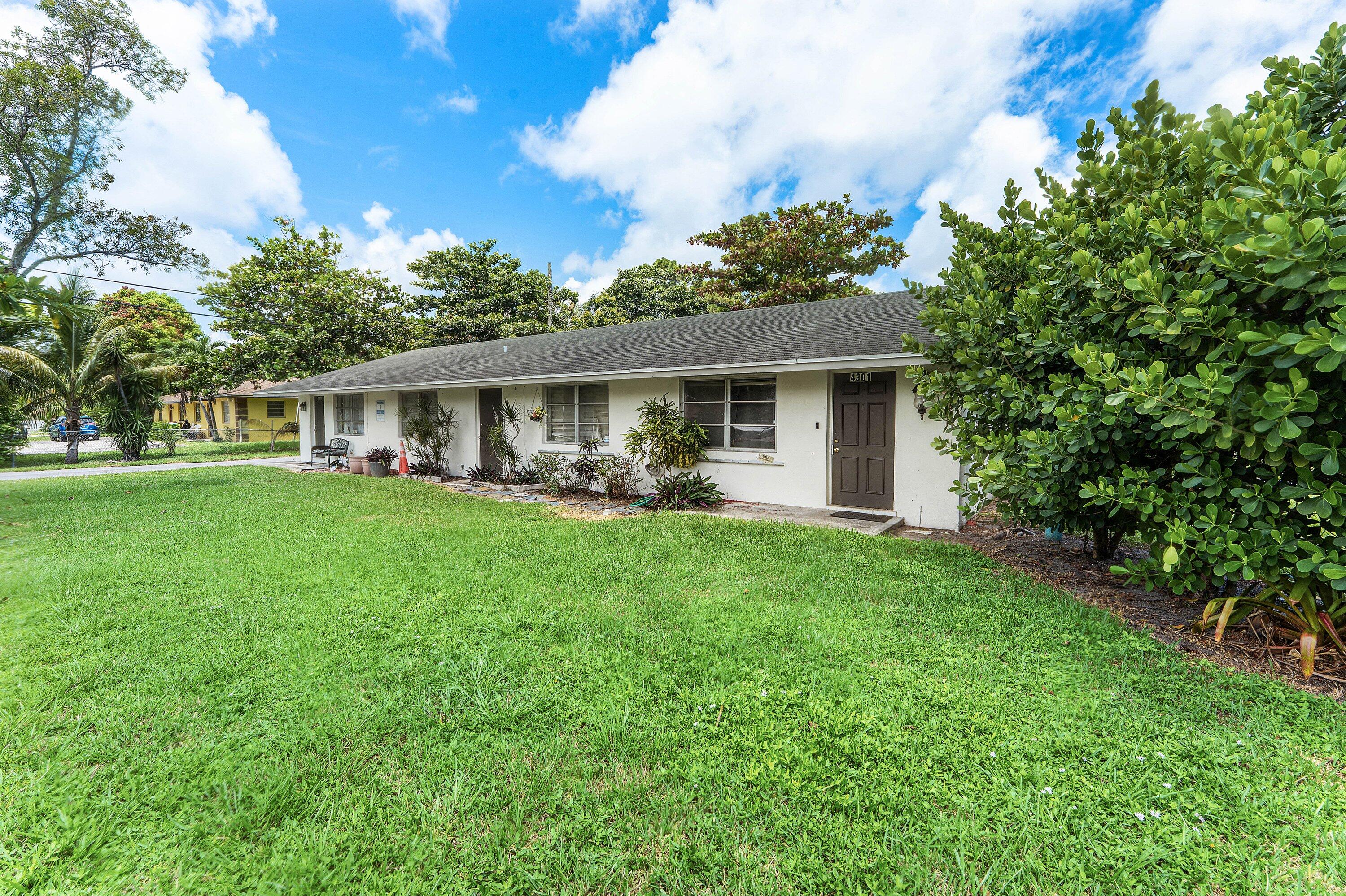 4301 Lakewood Road, Lake Worth FL 33461