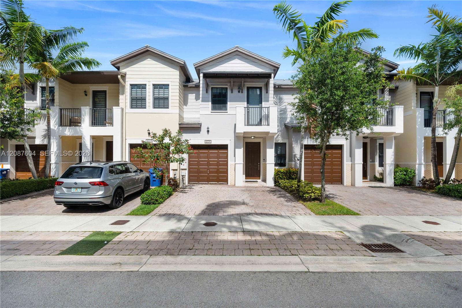 6005 NW 104th Path # 6005, Doral FL 33178