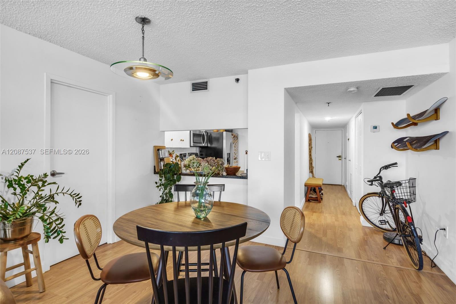 555 NE 15th St # D — Photo 5