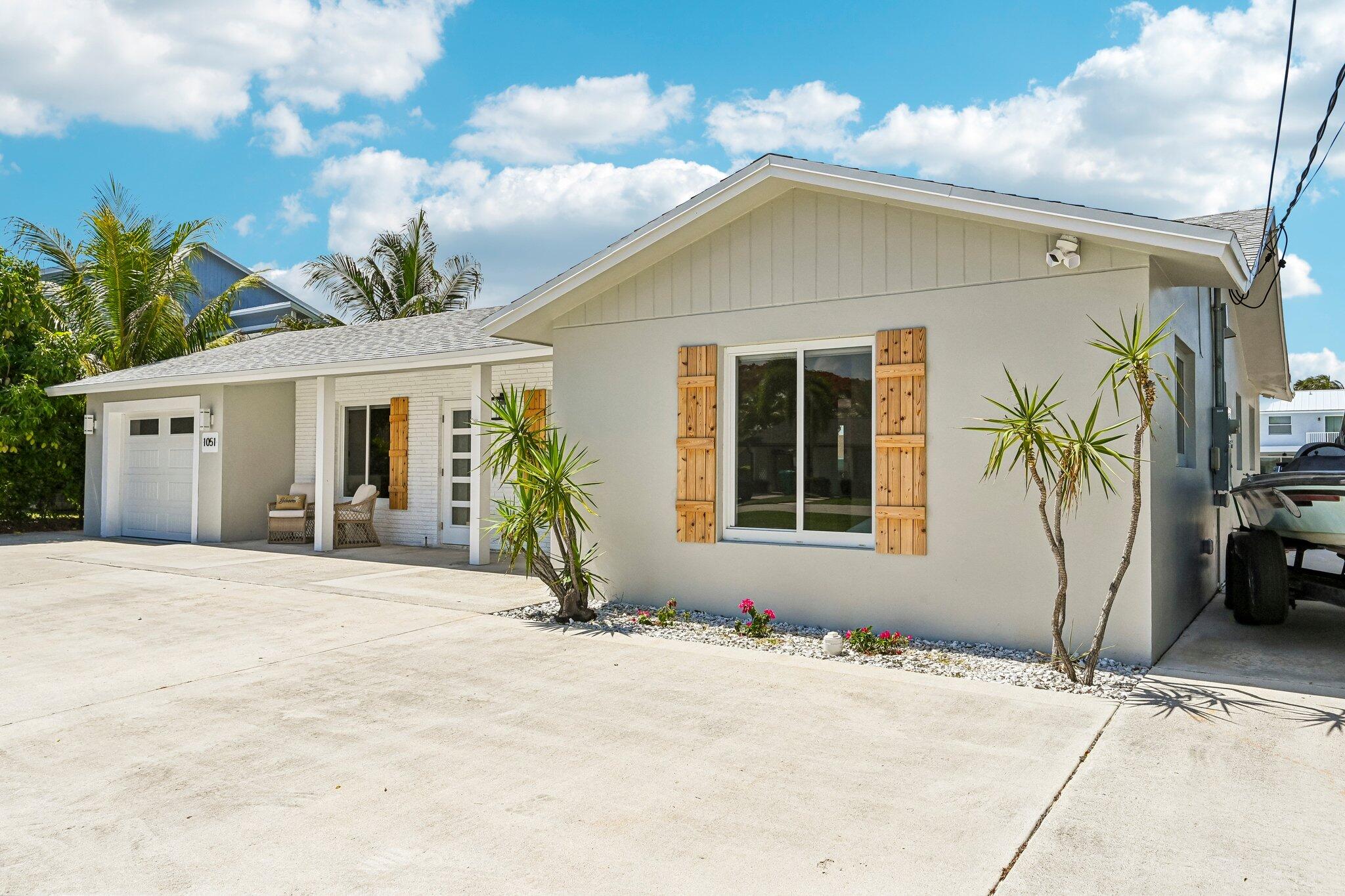 1051 SW 25th Avenue — Photo 5