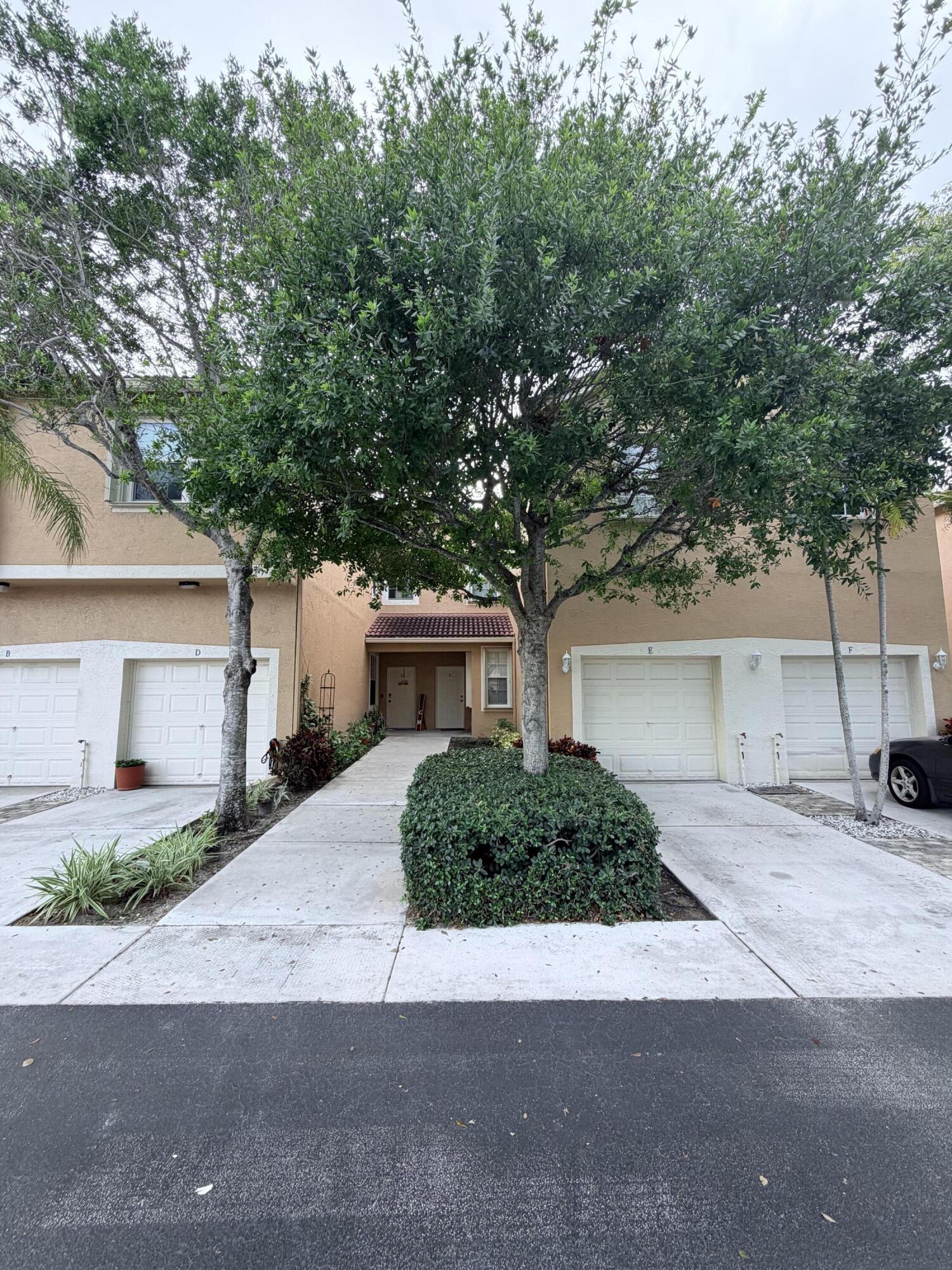 154 Village Boulevard # E, Tequesta FL 33469
