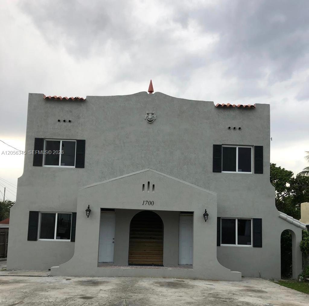 1700 NW 22 CT # 5, Miami FL 33125