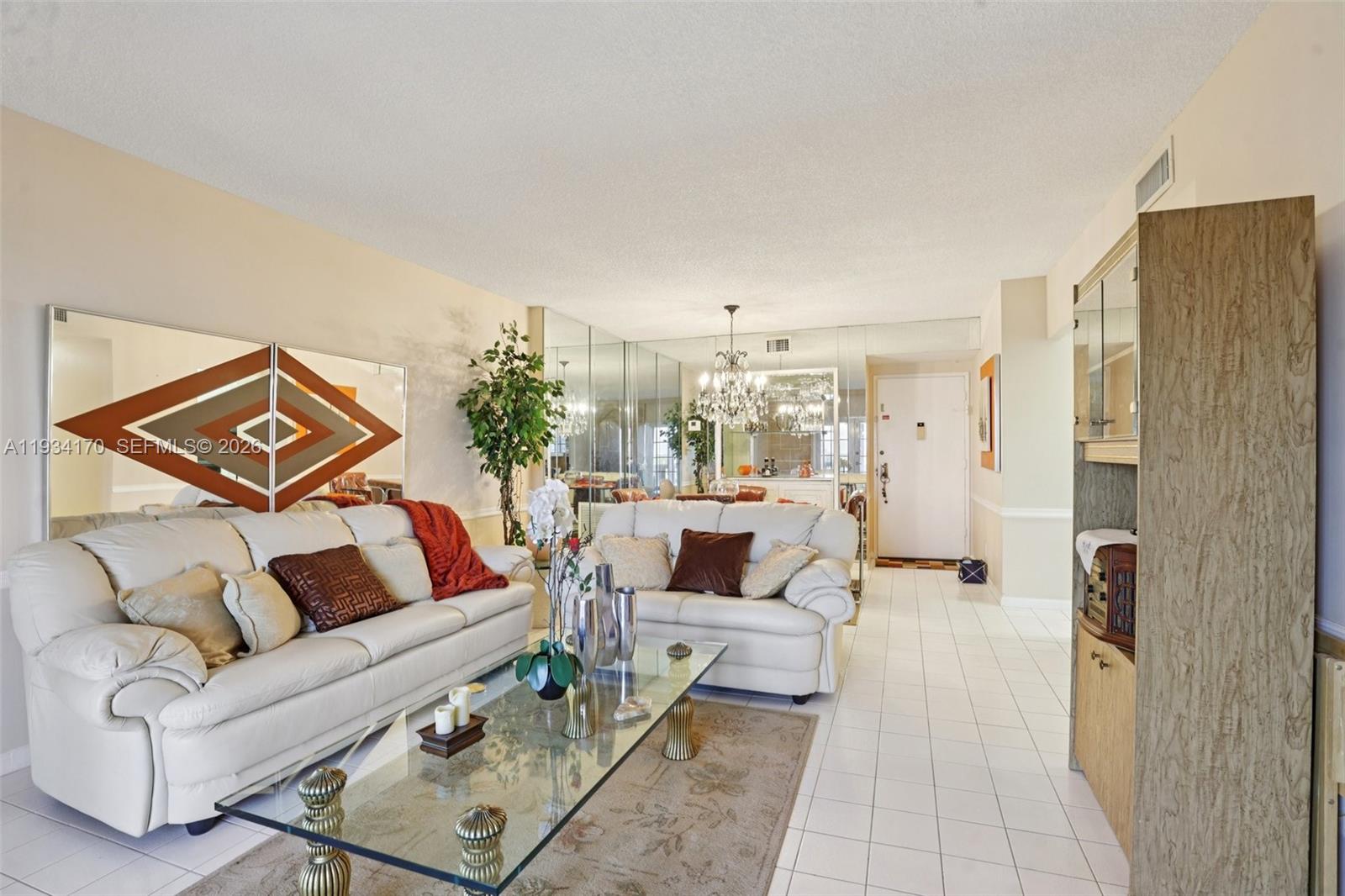 4350 Hillcrest Dr # 702 — Photo 4