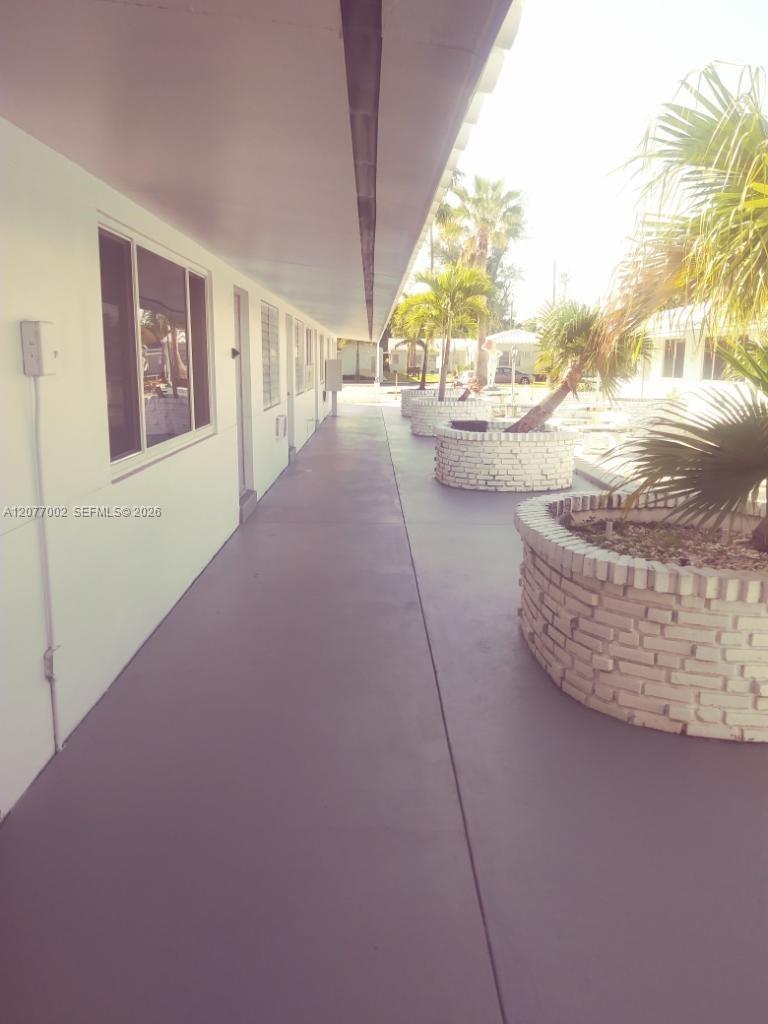 2225 Van Buren St # 7 — Photo 2