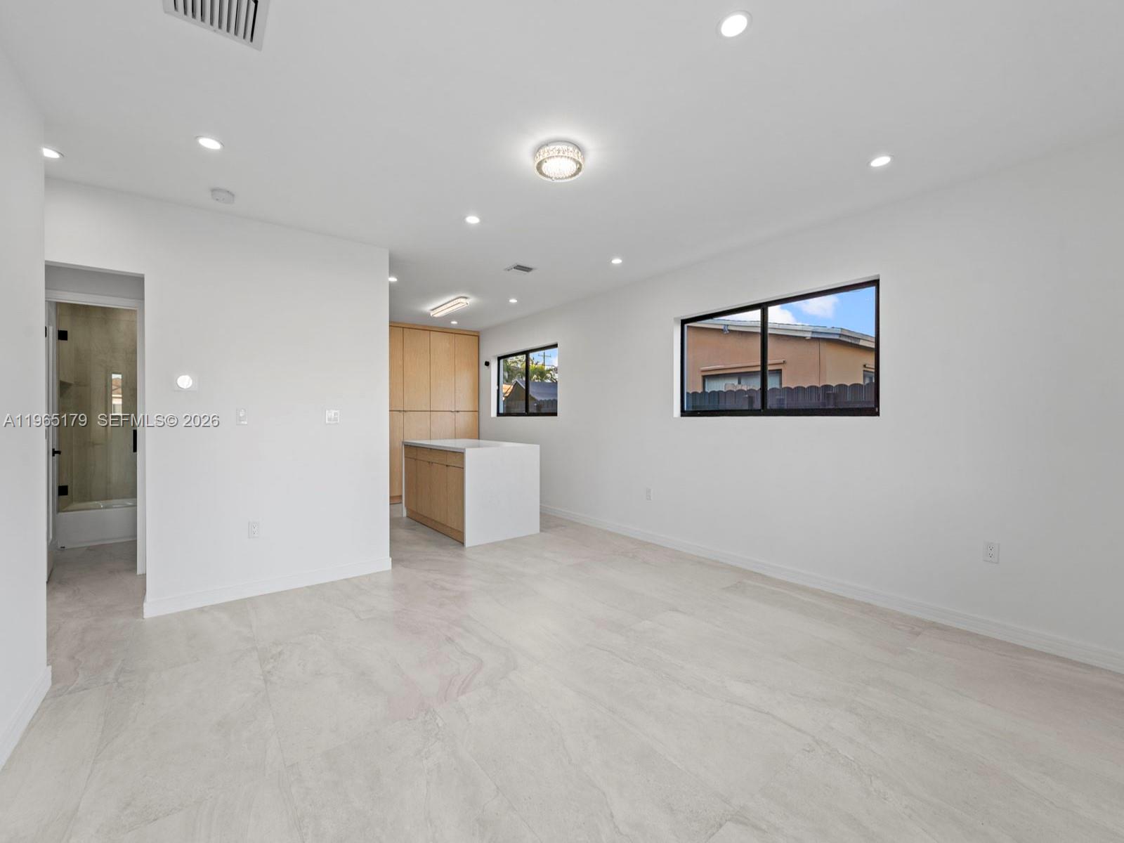 3620 SW 92nd Ave — Photo 2