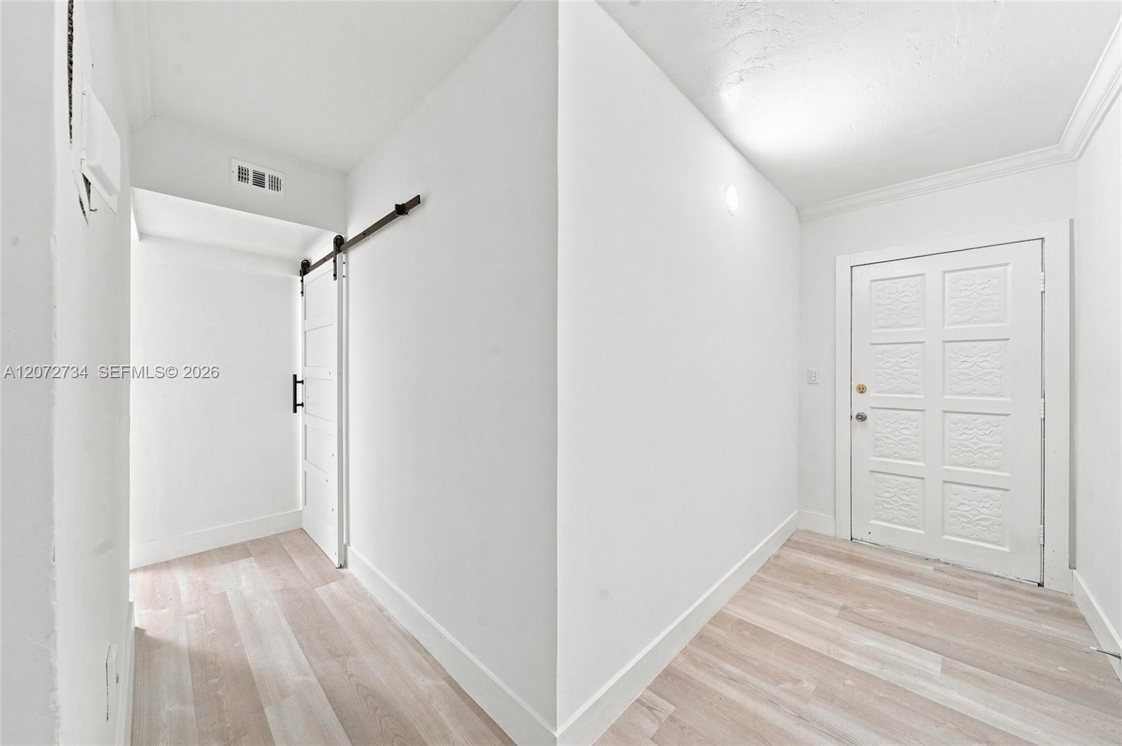 219 NW 10th Ave APT 2 — Photo 2