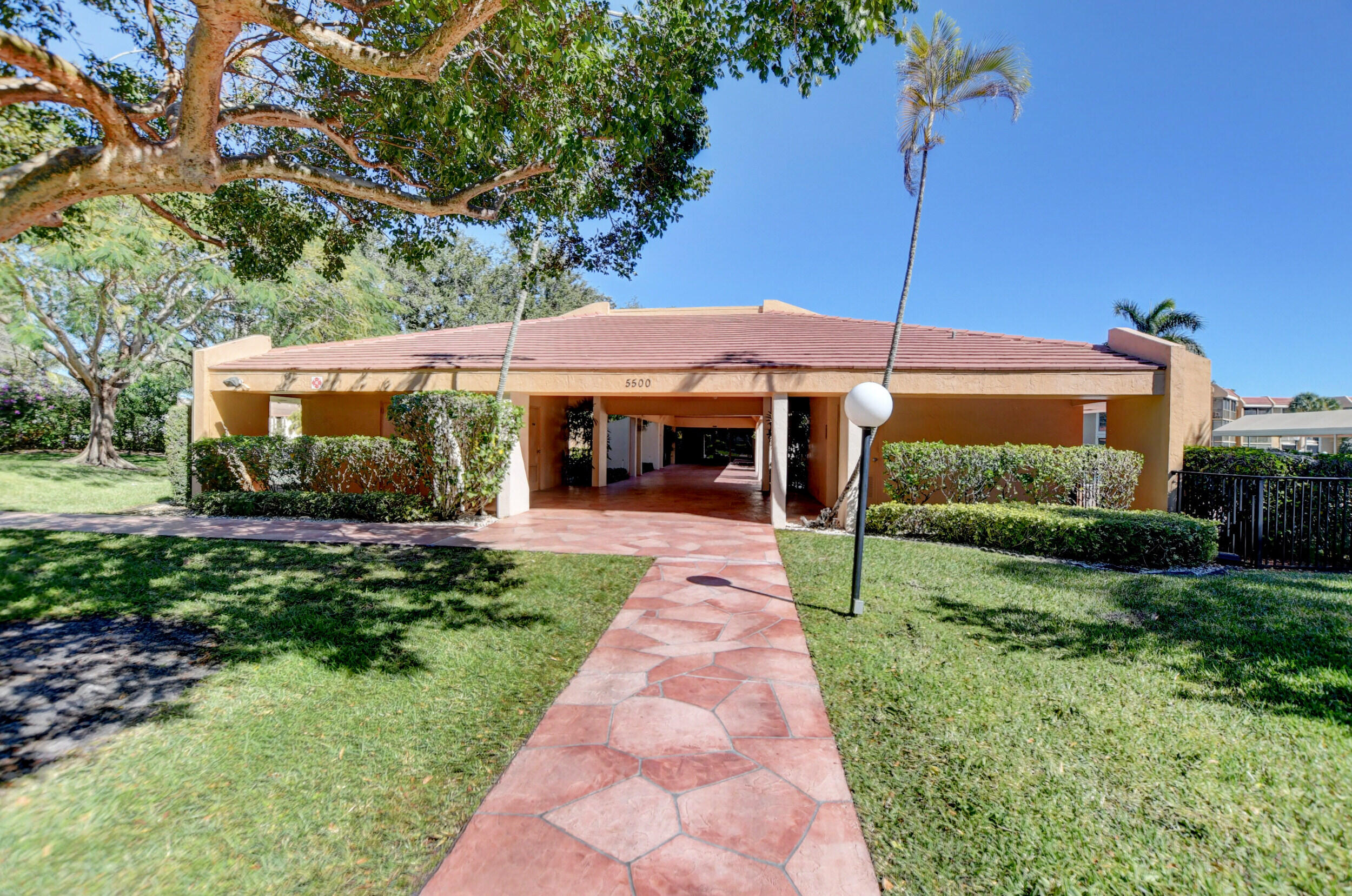 5626 Coral Lake Drive # 302, Margate FL 33063
