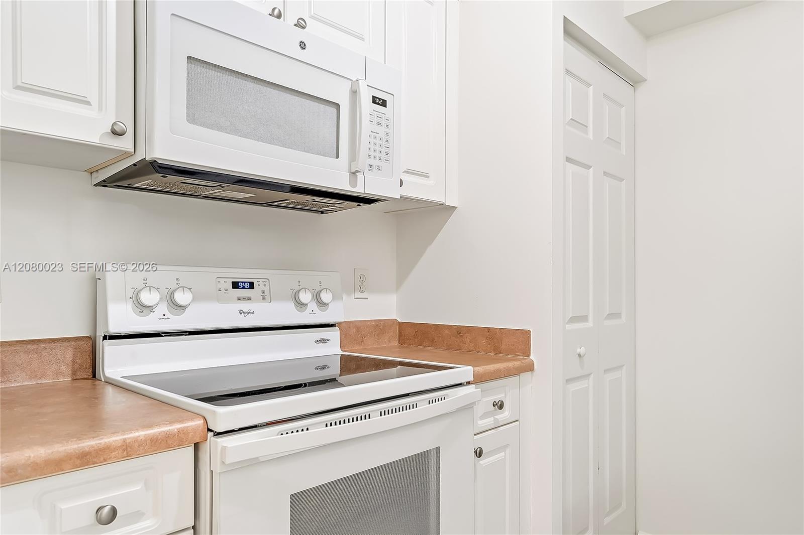 17150 N Bay Rd # 2301 — Photo 3
