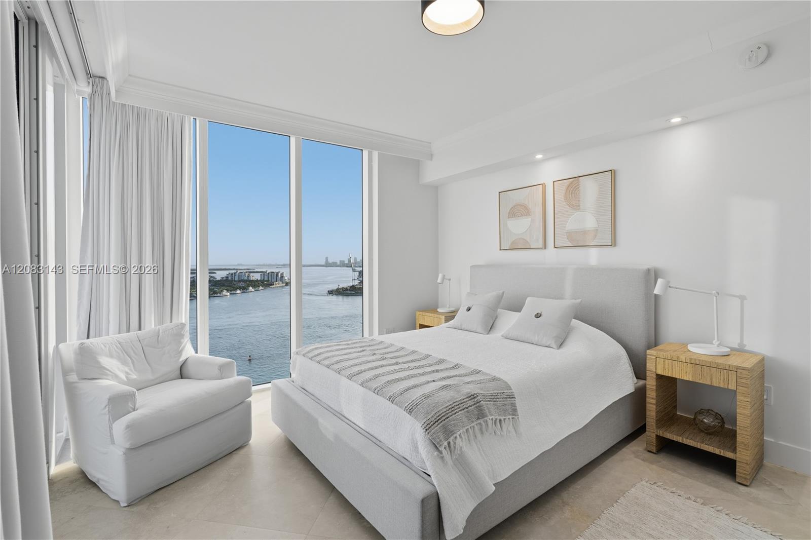 1000 S Pointe Dr # 2202 — Photo 4