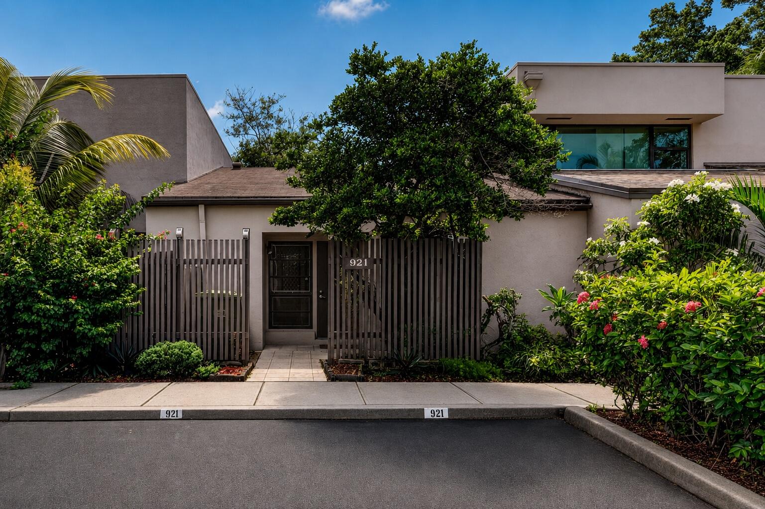 921 NW 122ND Terrace, Pembroke Pines FL 33026