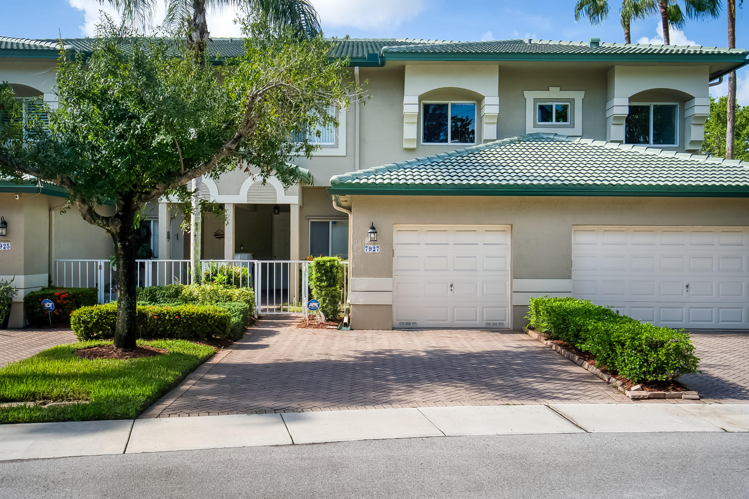 7927 Exeter Boulevard E, Tamarac FL 33321