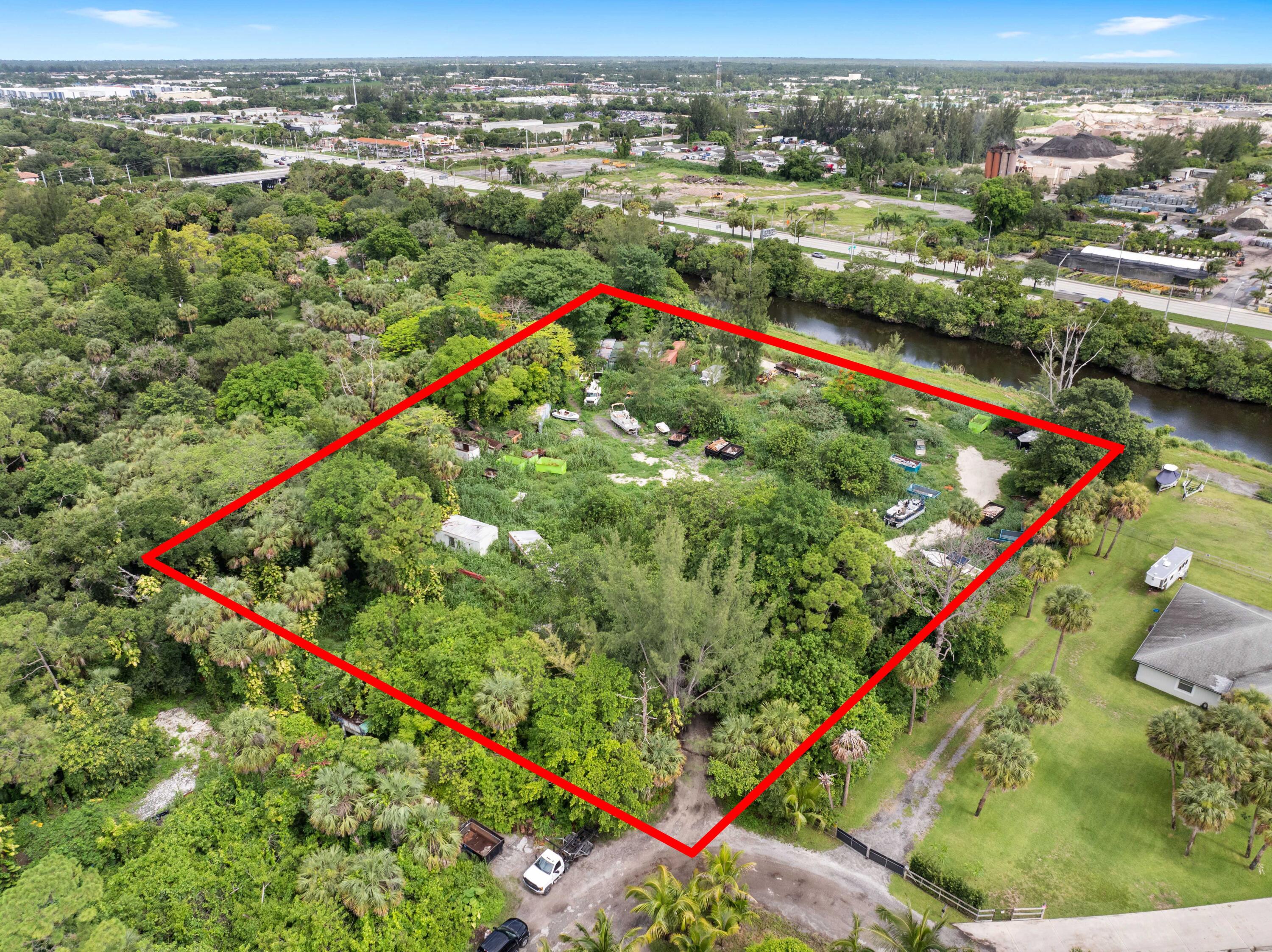 69 Armadillo Way, West Palm Beach FL 33411