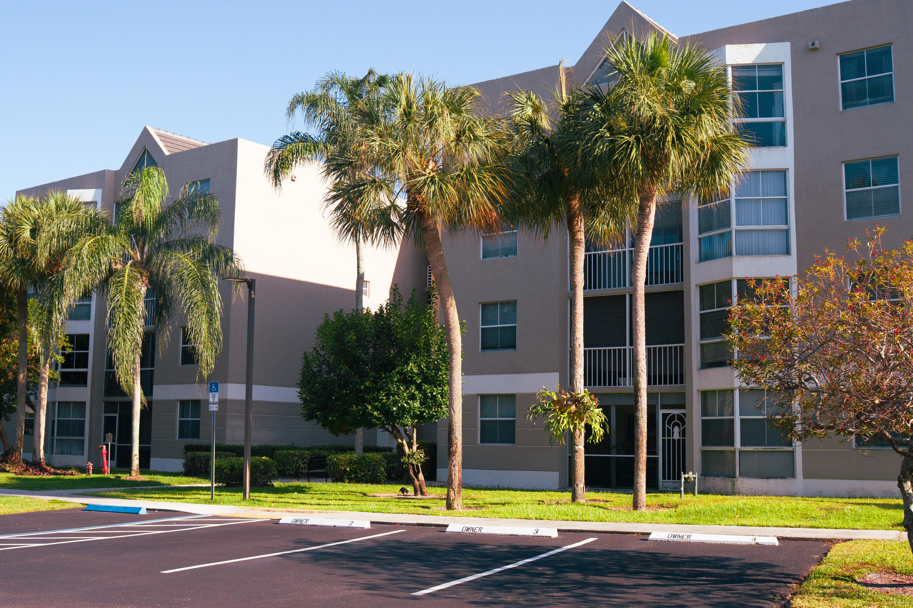 5910 MORNINGSTAR Circle # 202, Delray Beach FL 33484