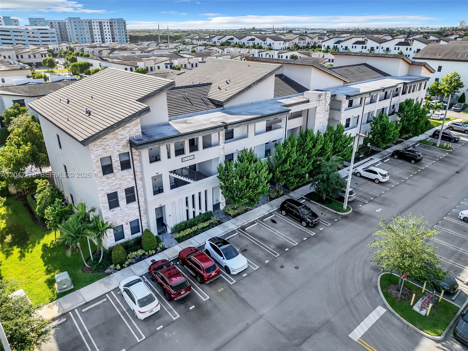 8045 NW 104th Ave # 32, Doral FL 33178