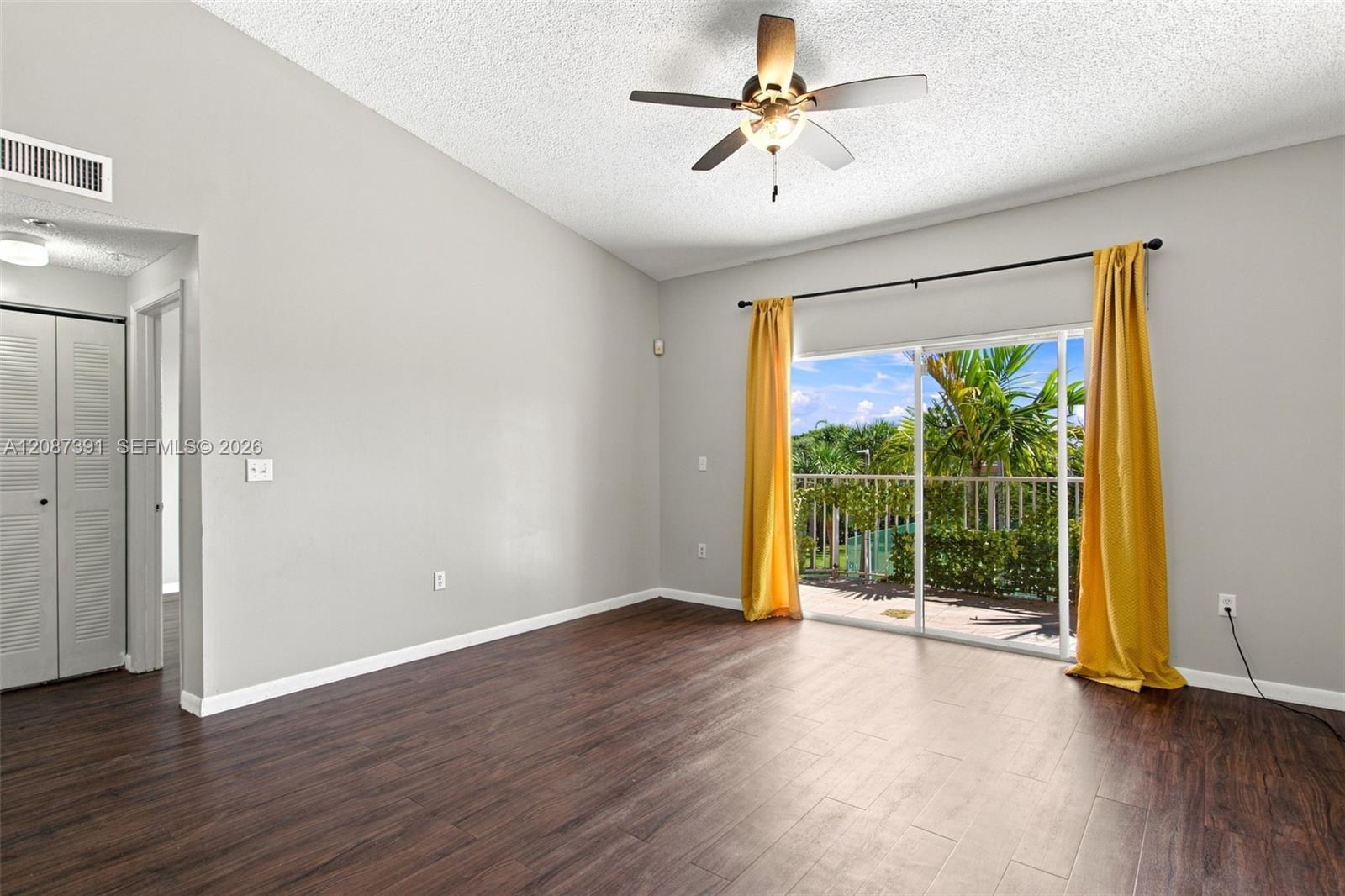 6976 SW 39th St # G304 — Photo 3