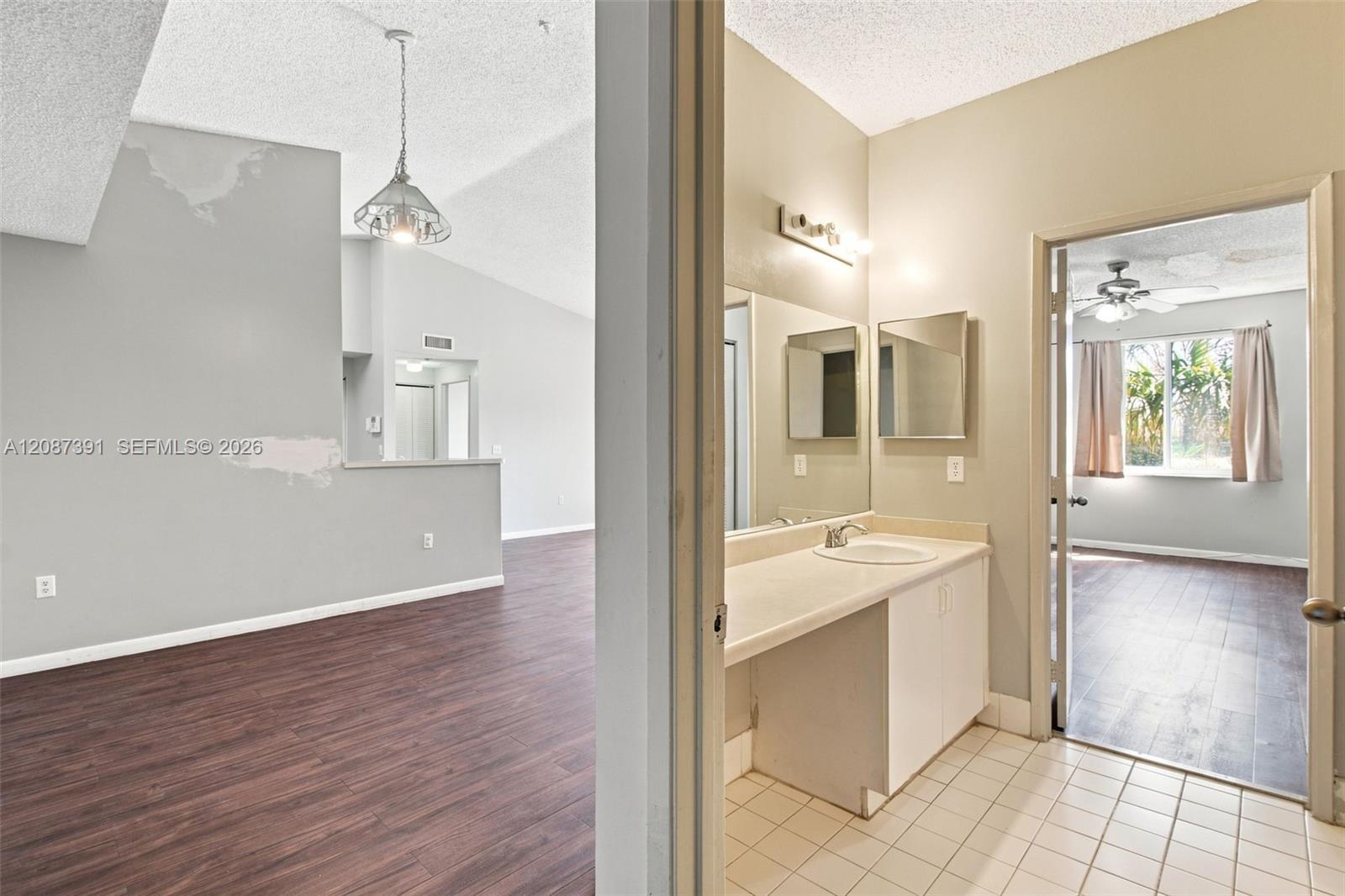 6976 SW 39th St # G304 — Photo 4