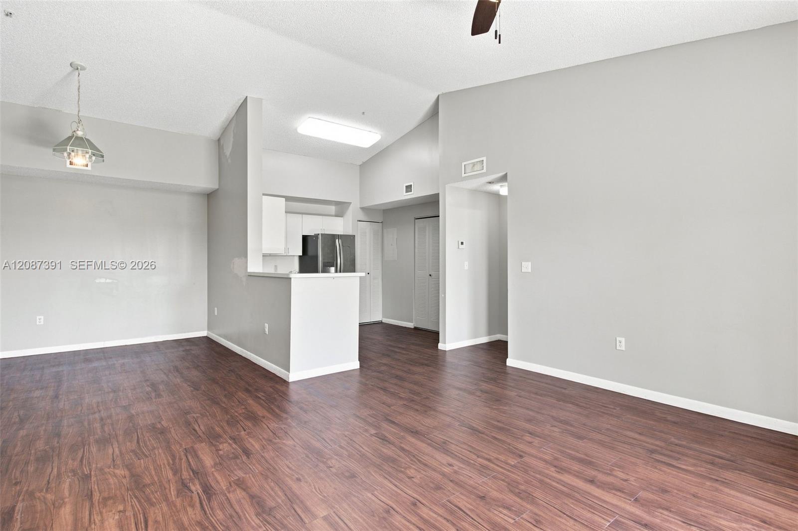 6976 SW 39th St # G304 — Photo 5