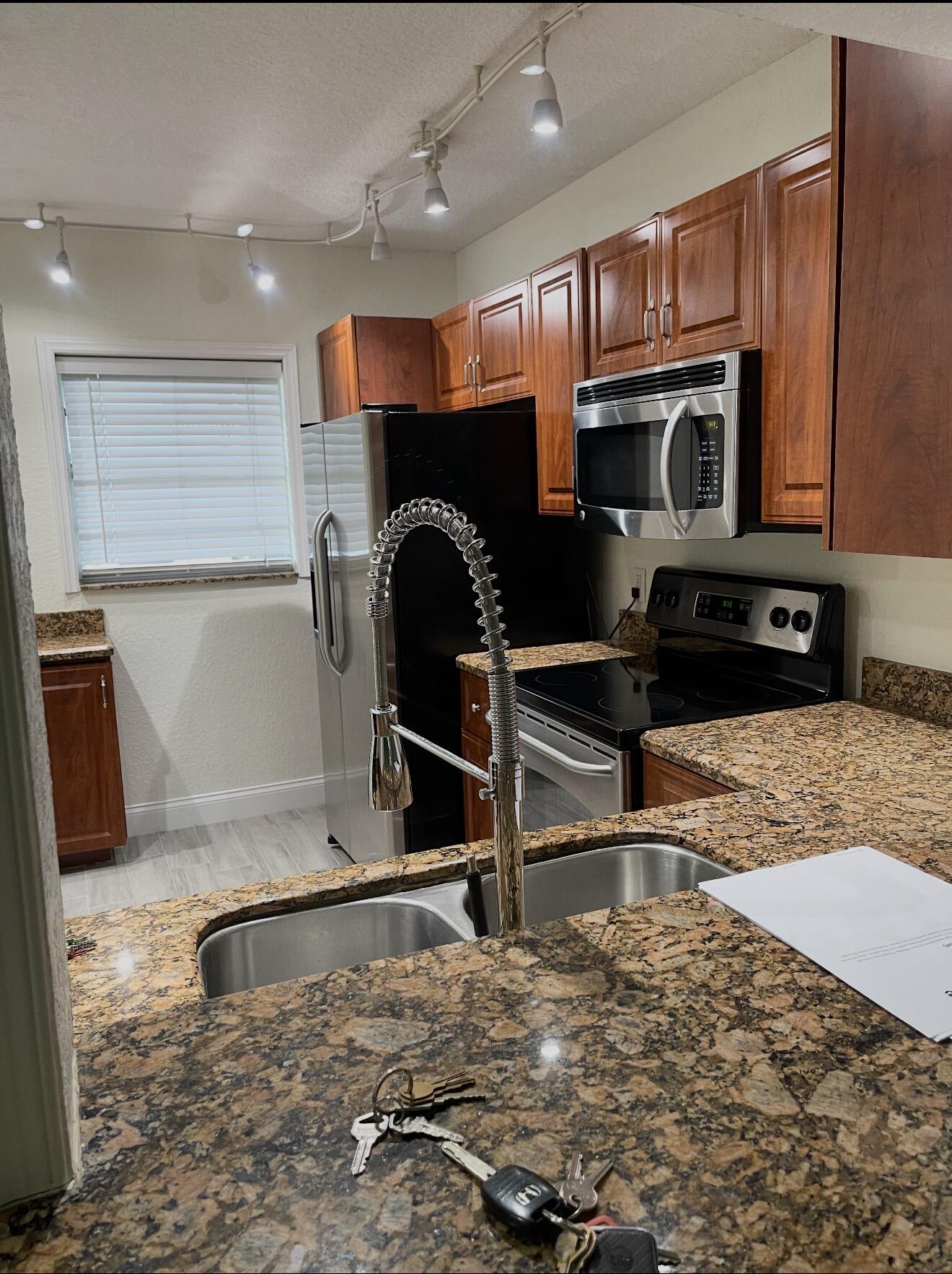 2820 SW 22nd Avenue # 211, Delray Beach FL 33445