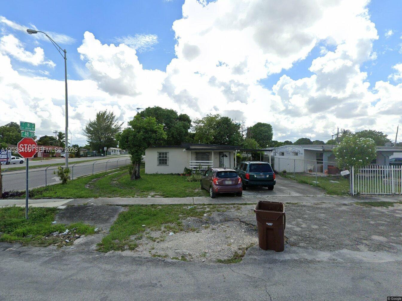 790 E 48th St, Hialeah FL 33013