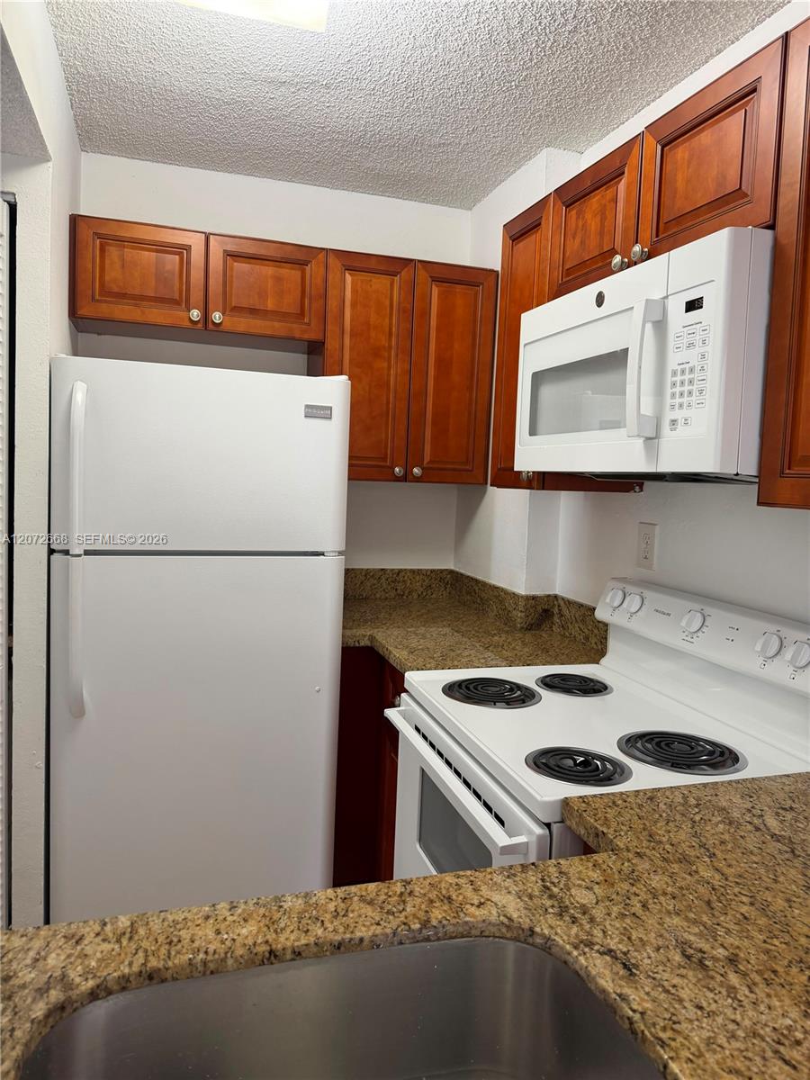 8145 NW 7th St # 406 — Photo 5