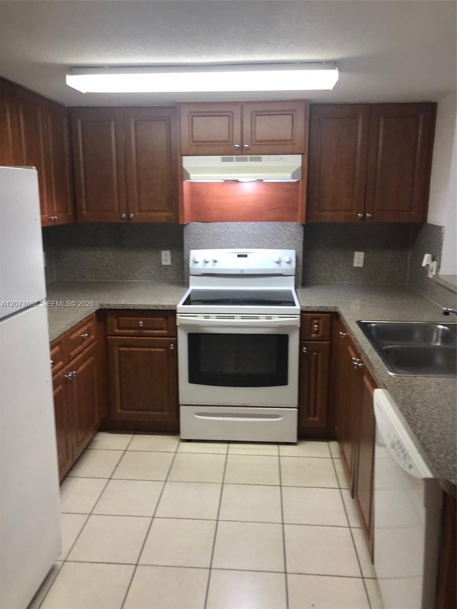 218 NW 12th Ave # 802 View 3