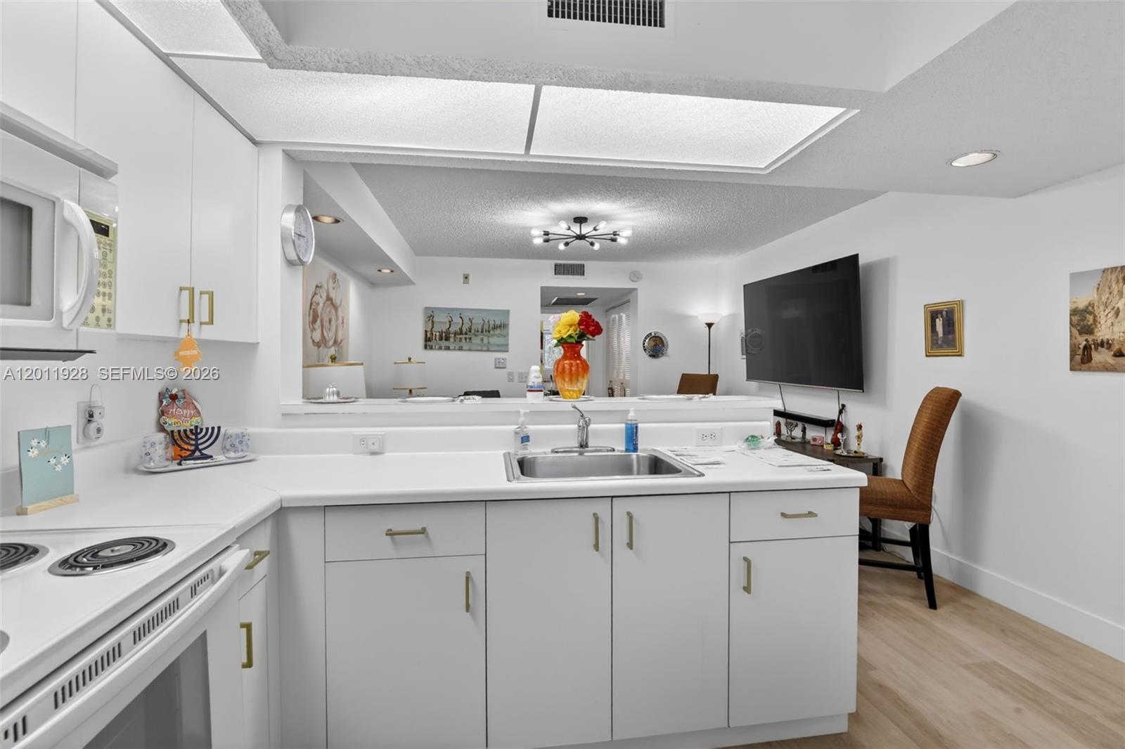 800 SW 137th Ave # 411G — Photo 5