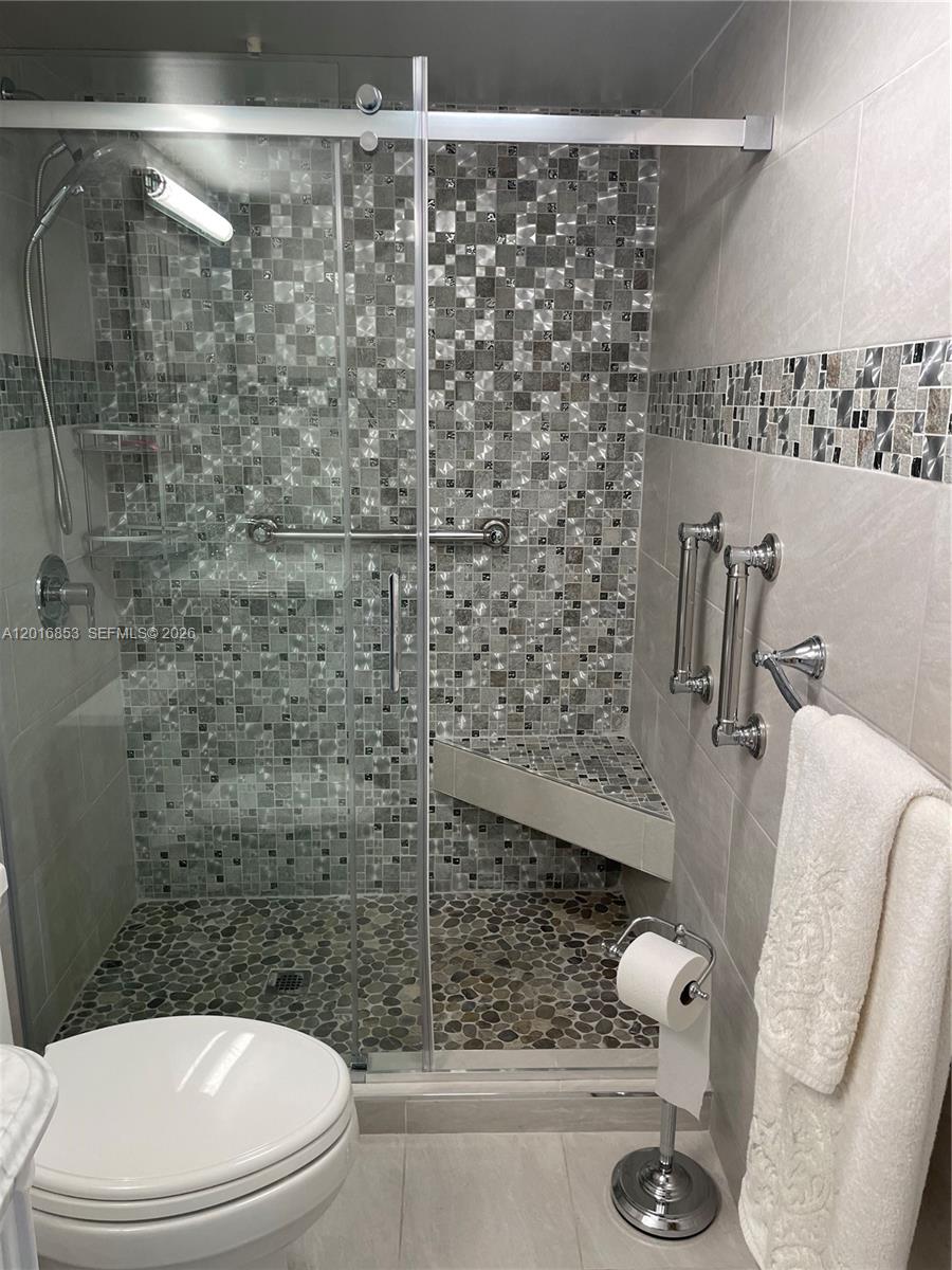 2091 yarmouth e # 2091 — Photo 5