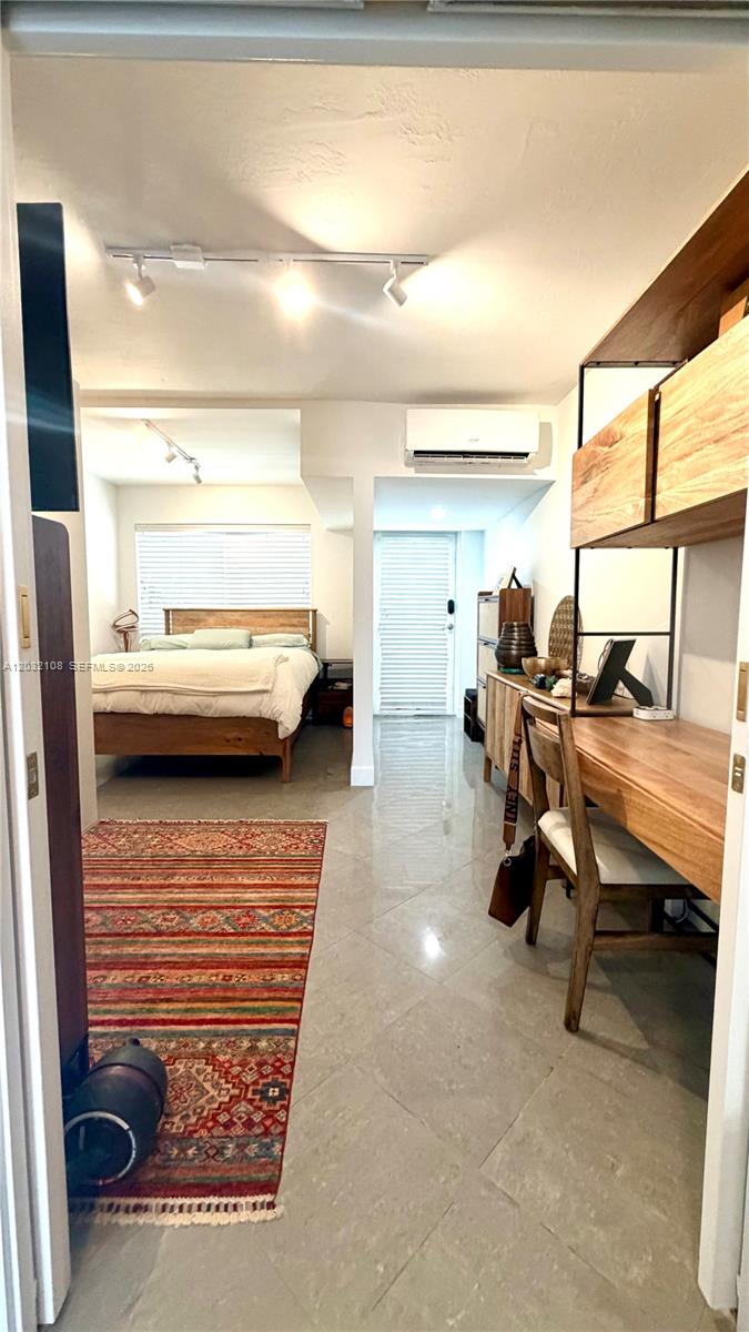 626 Meridian Ave # 5, Miami Beach FL 33139