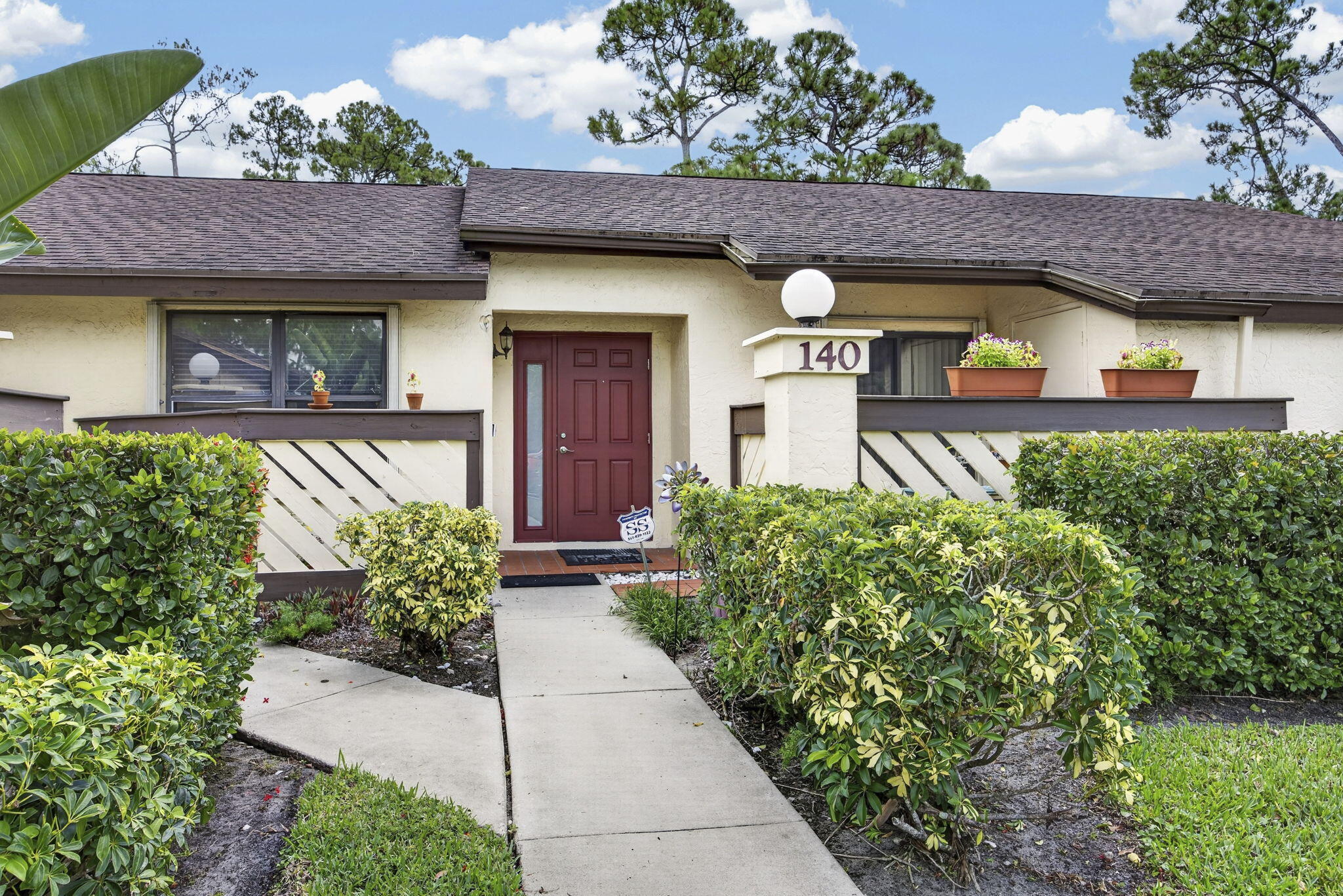 140 KARANDA Court, Royal Palm Beach FL 33411