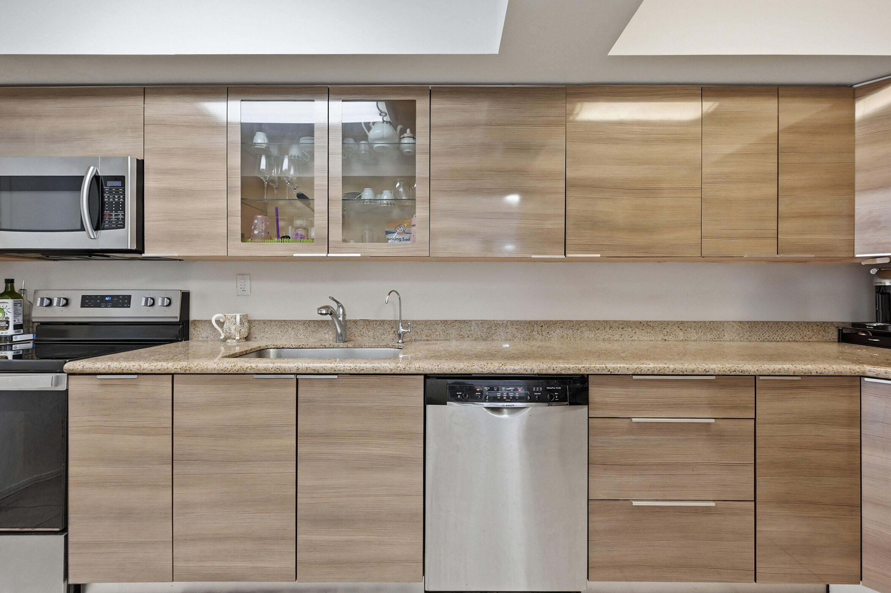 18011 Biscayne Boulevard # 1502 — Photo 3