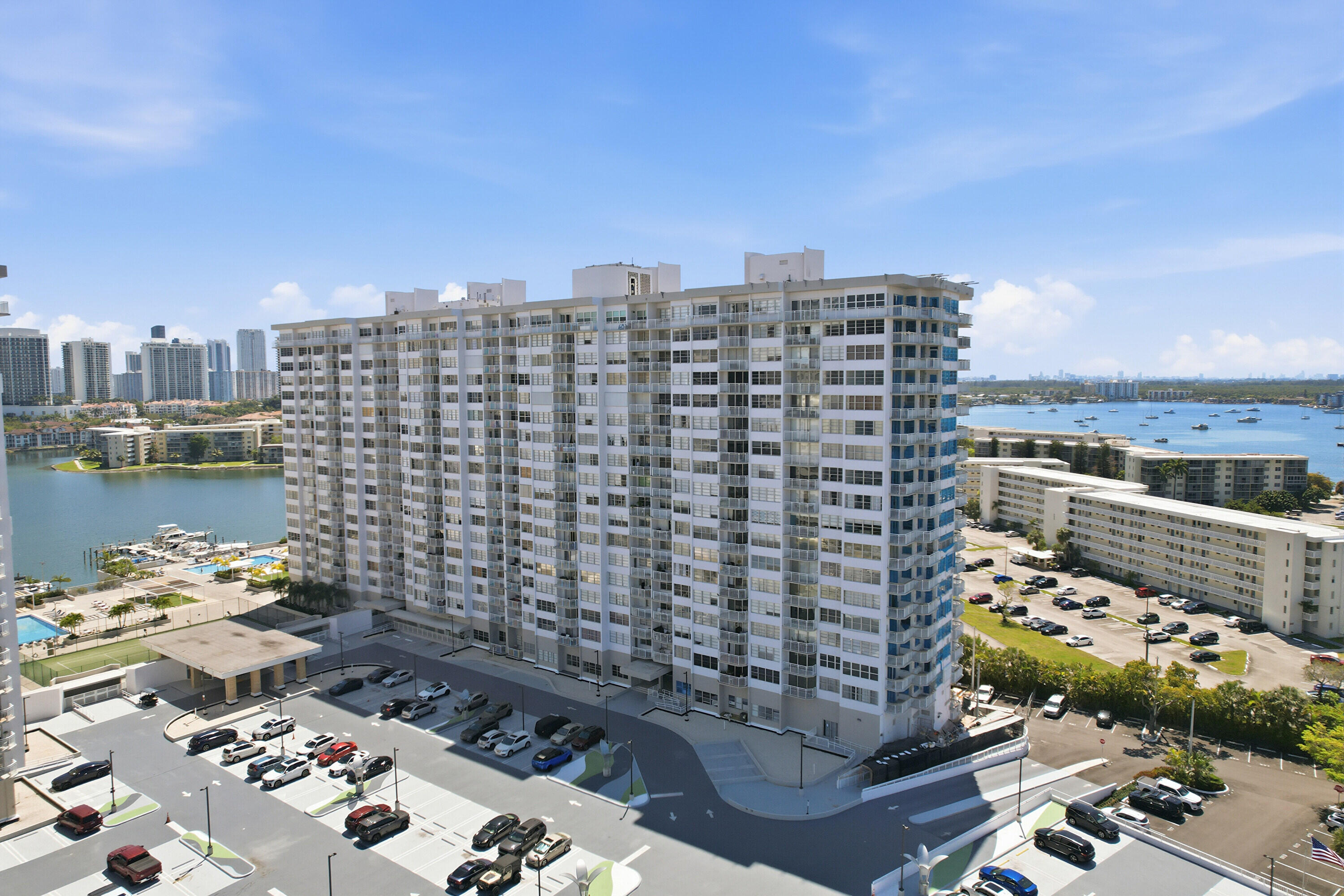 18011 Biscayne Boulevard # 1502 — Photo 2