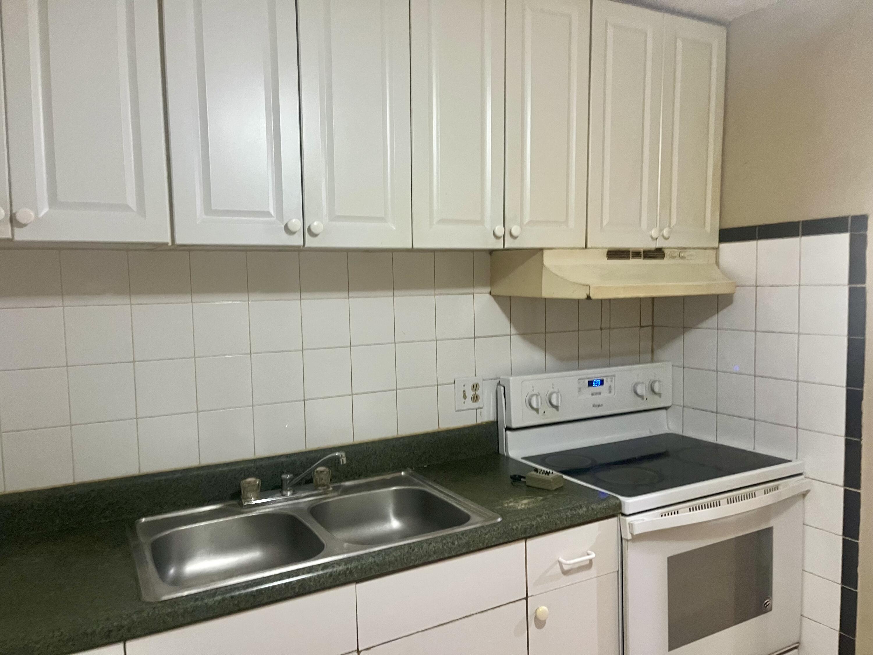 850 E Commercial Boulevard # 223c, Oakland Park FL 33334