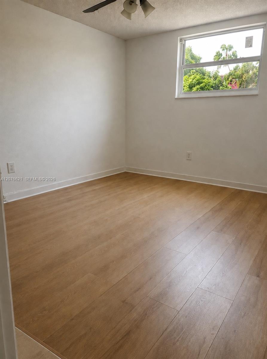 666 W 81st St # 103 — Photo 4