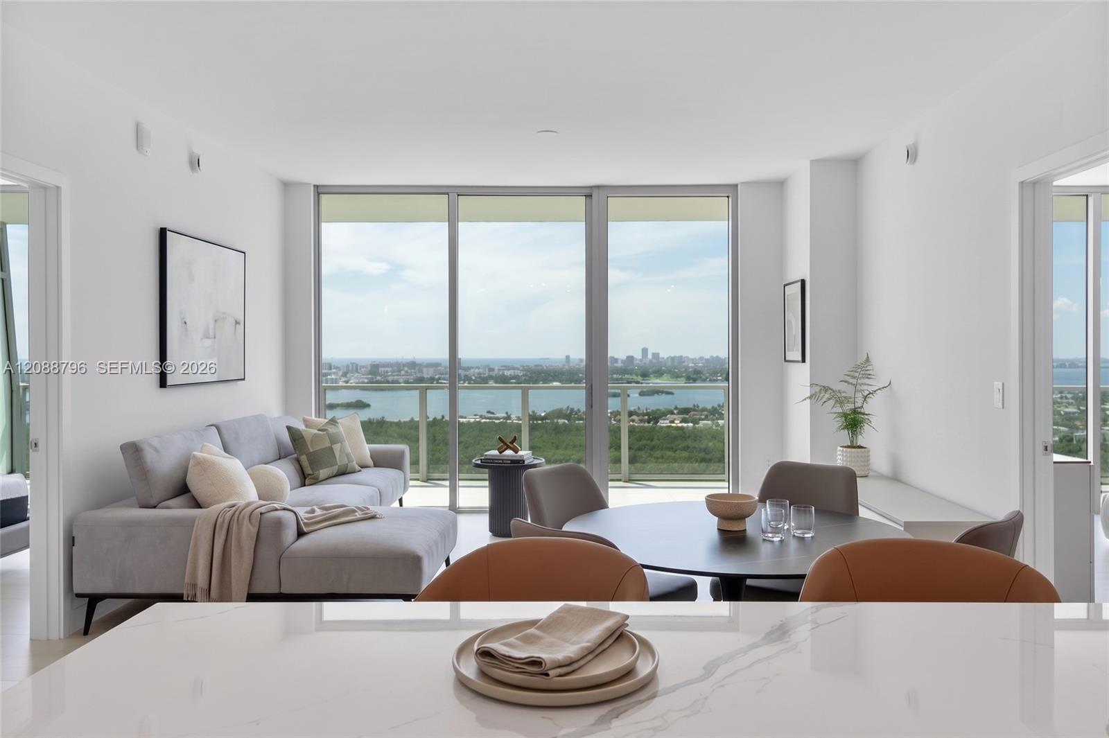 2411 laguna cir # 2802 — Photo 4