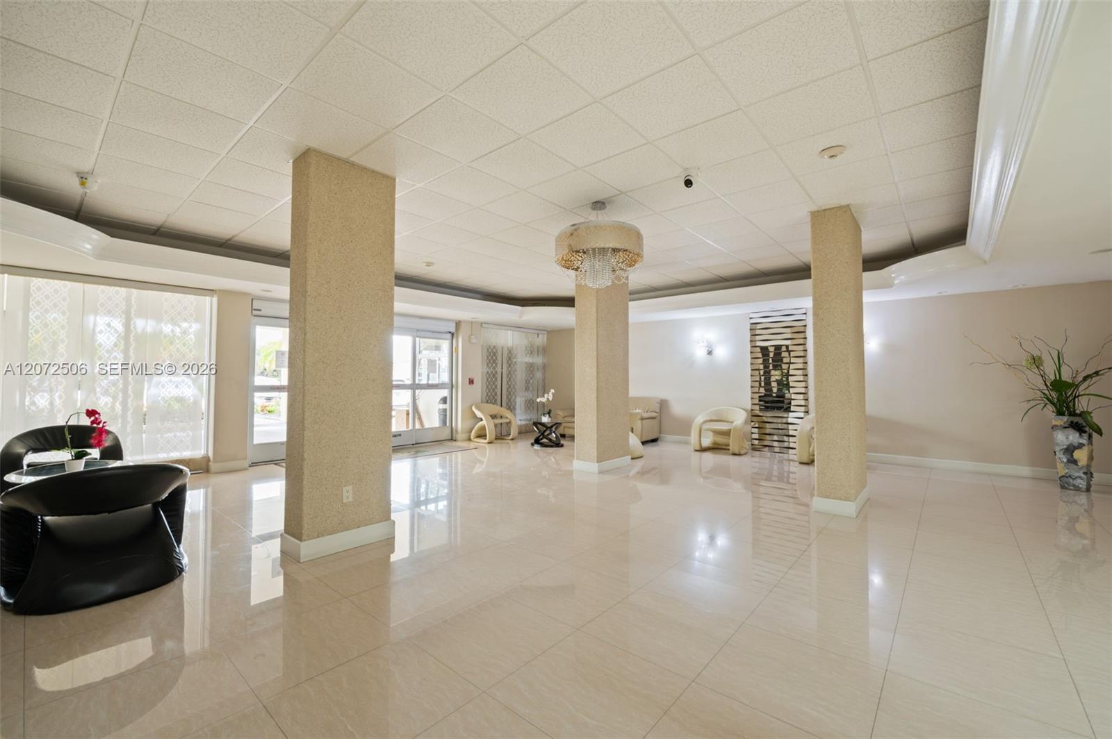 1833 S Ocean Dr # 809 — Photo 4