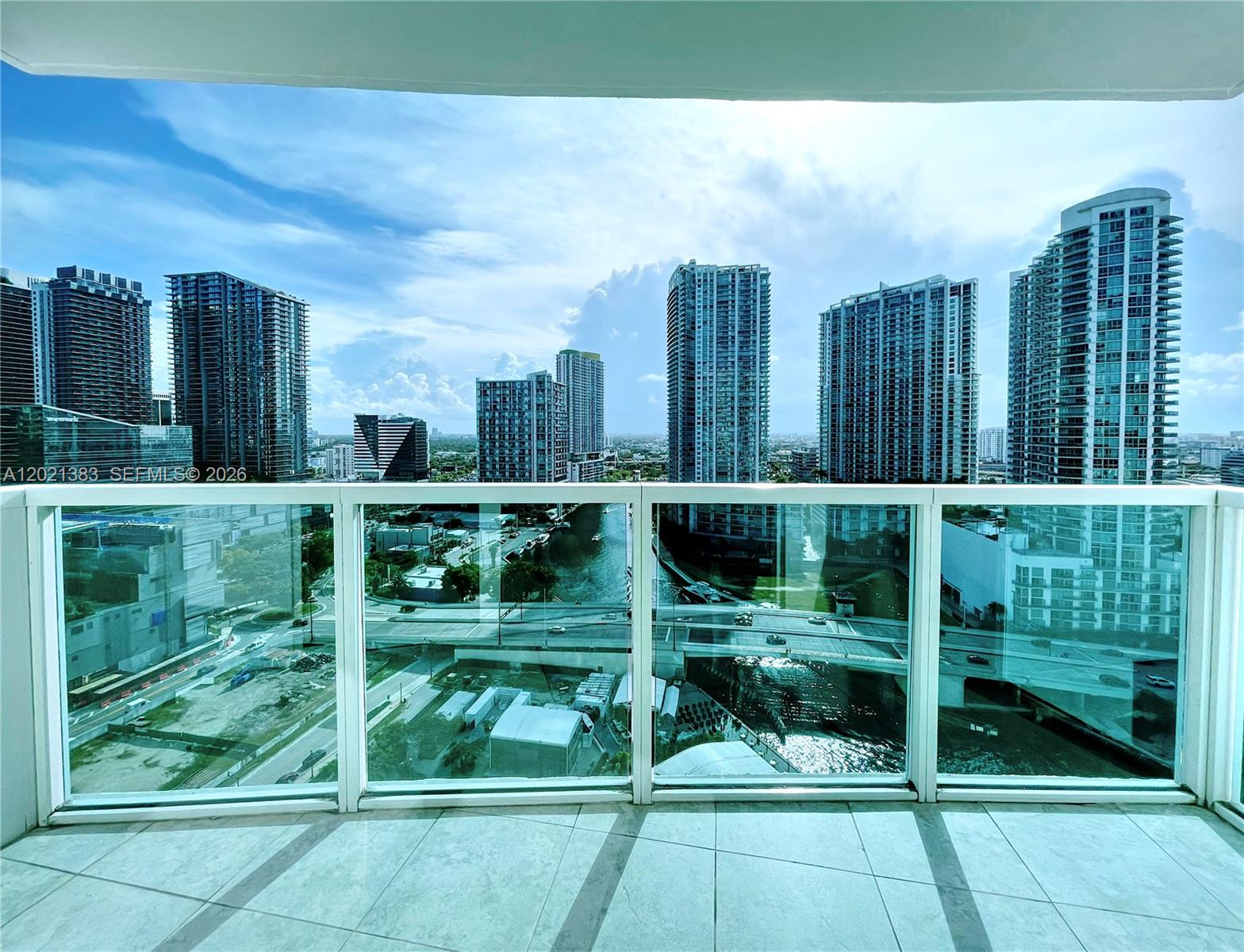 31 SE 5th St # 2307, Miami FL 33131