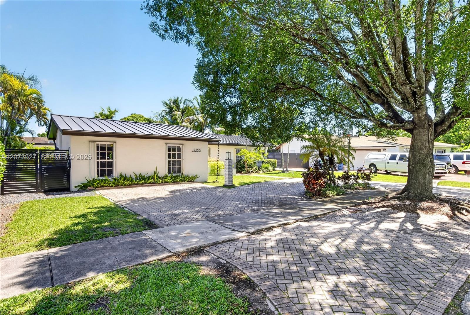 10315 SW 129th Ct — Photo 4