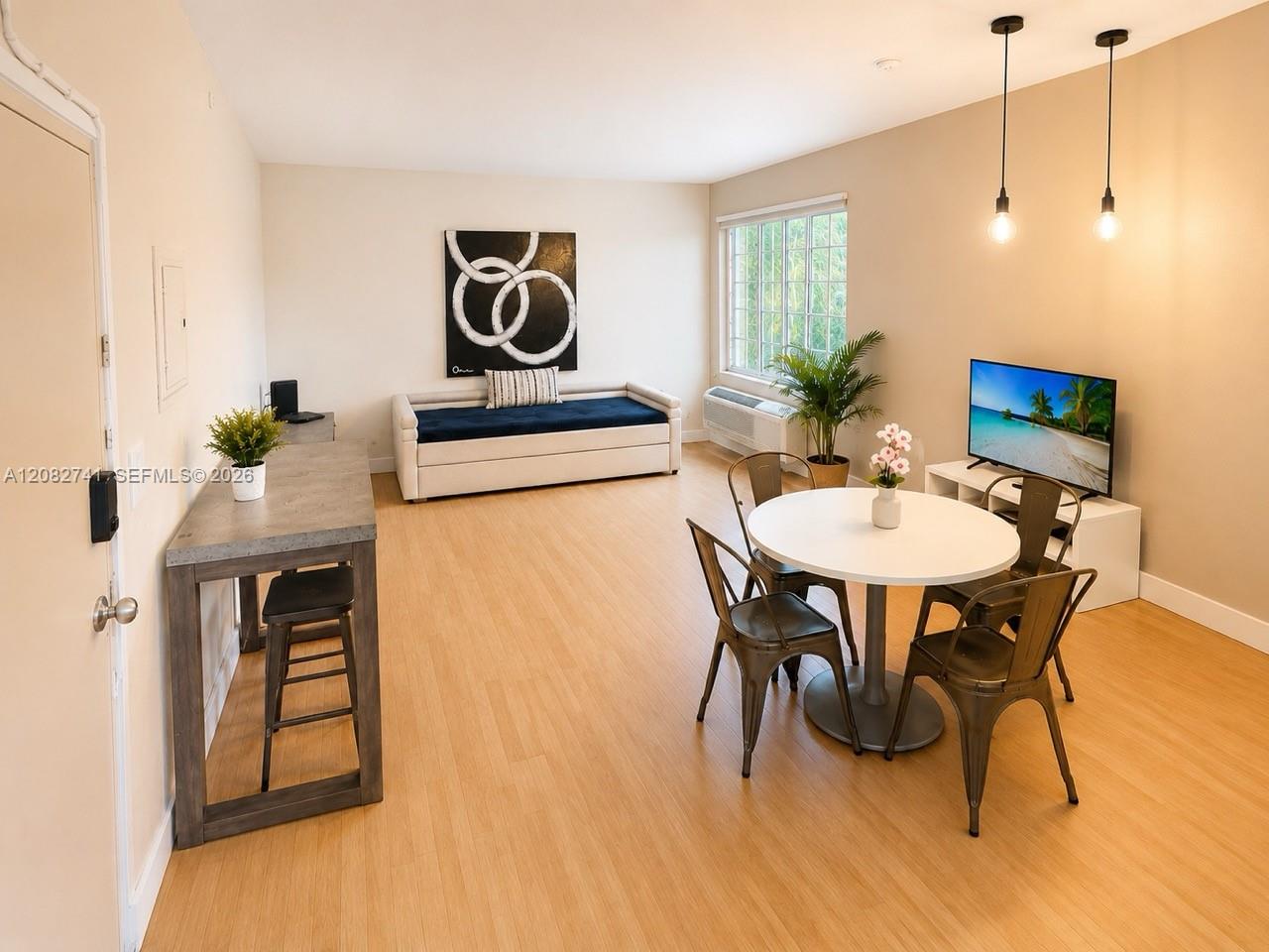3025 Indian Creek Dr # 204 — Photo 4