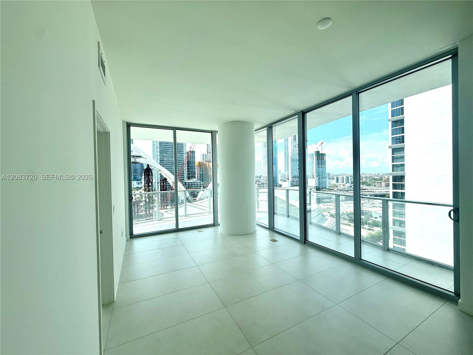 1400 Biscayne Blvd # 1602 — Photo 3