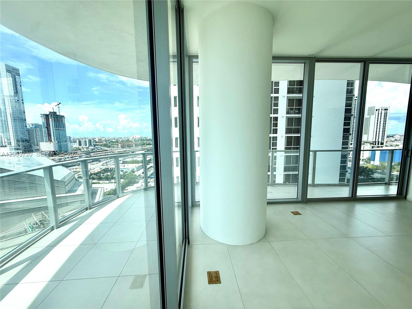 1400 Biscayne Blvd # 1602 — Photo 4