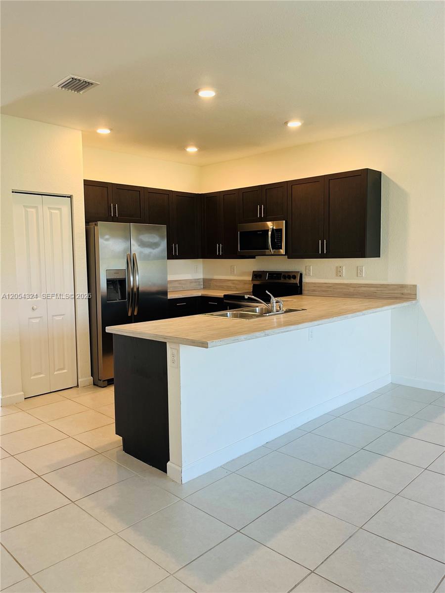 10124 SW 228th Ter, Miami FL 33190