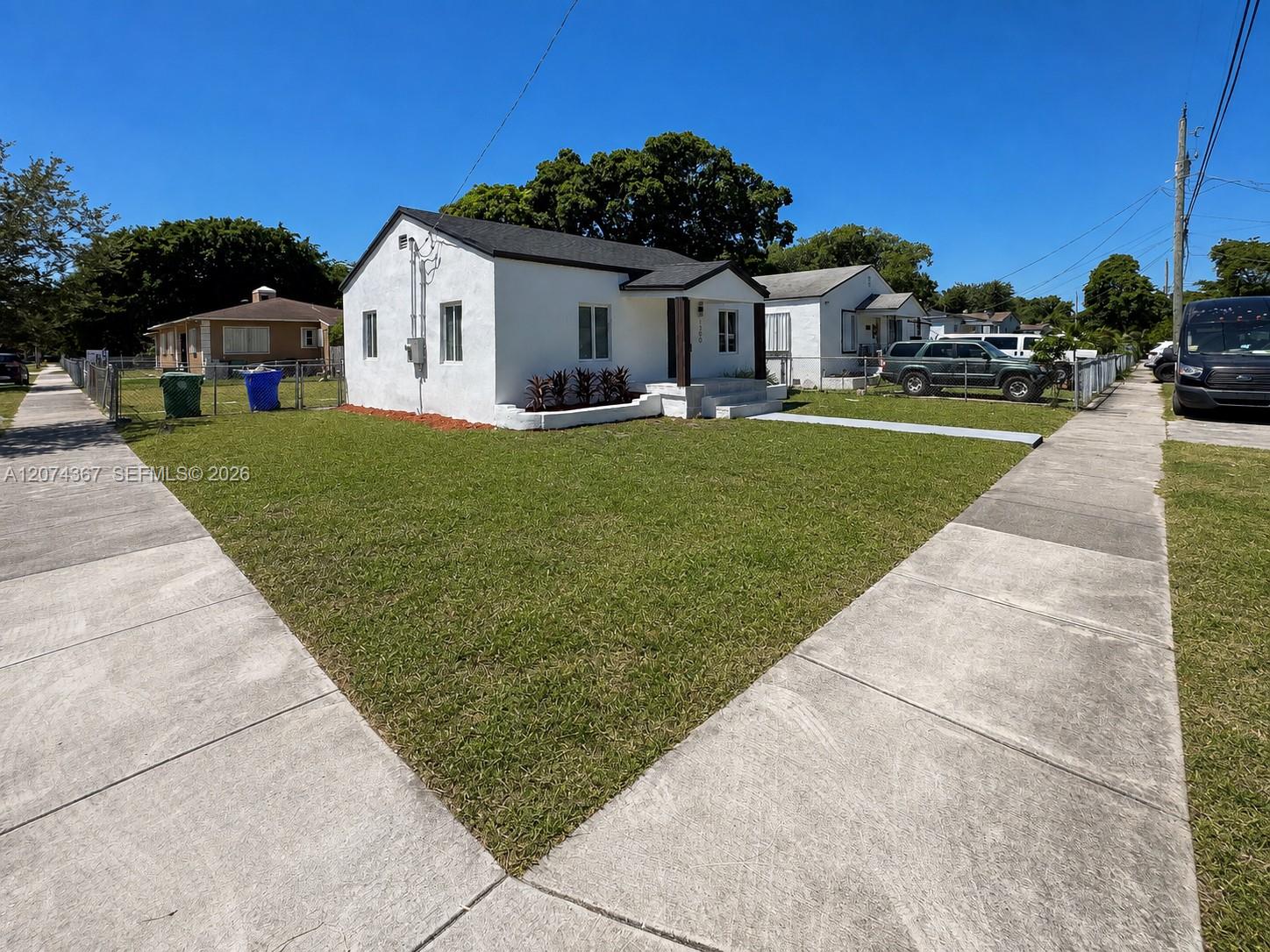 1300 NW 42nd St — Photo 3