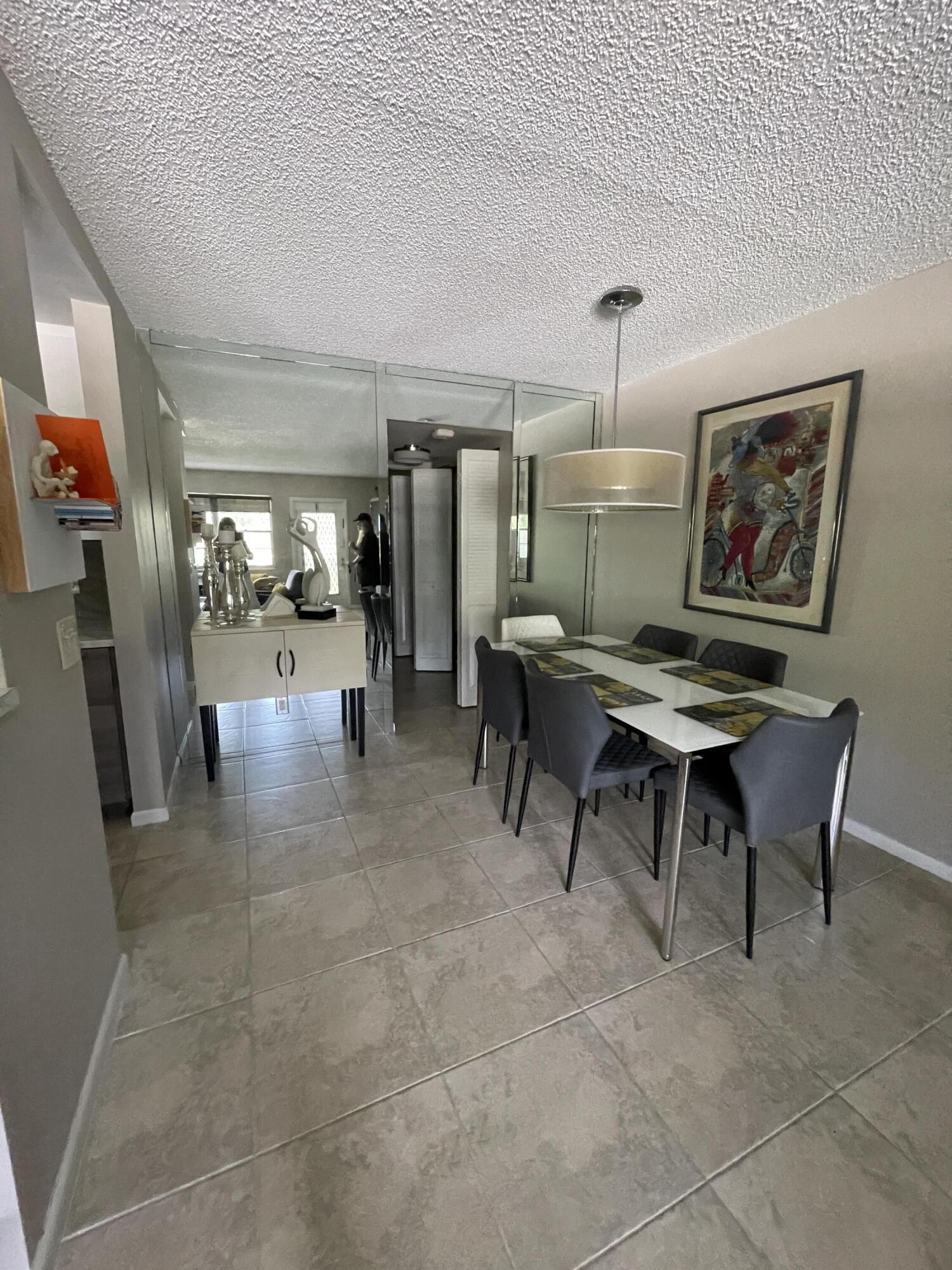 24 OAKRIDGE C # 24 — Photo 5