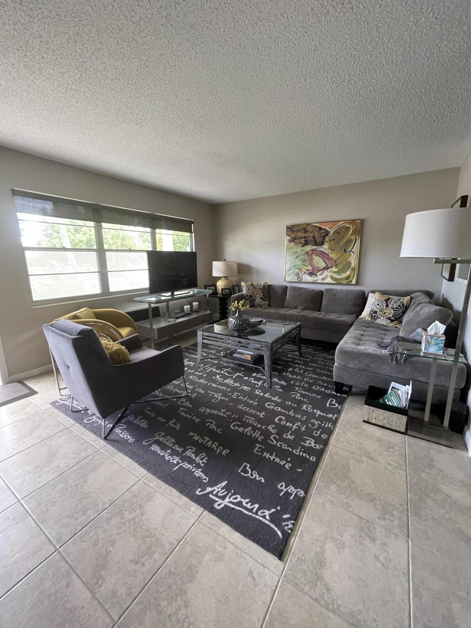 24 OAKRIDGE C # 24 — Photo 3