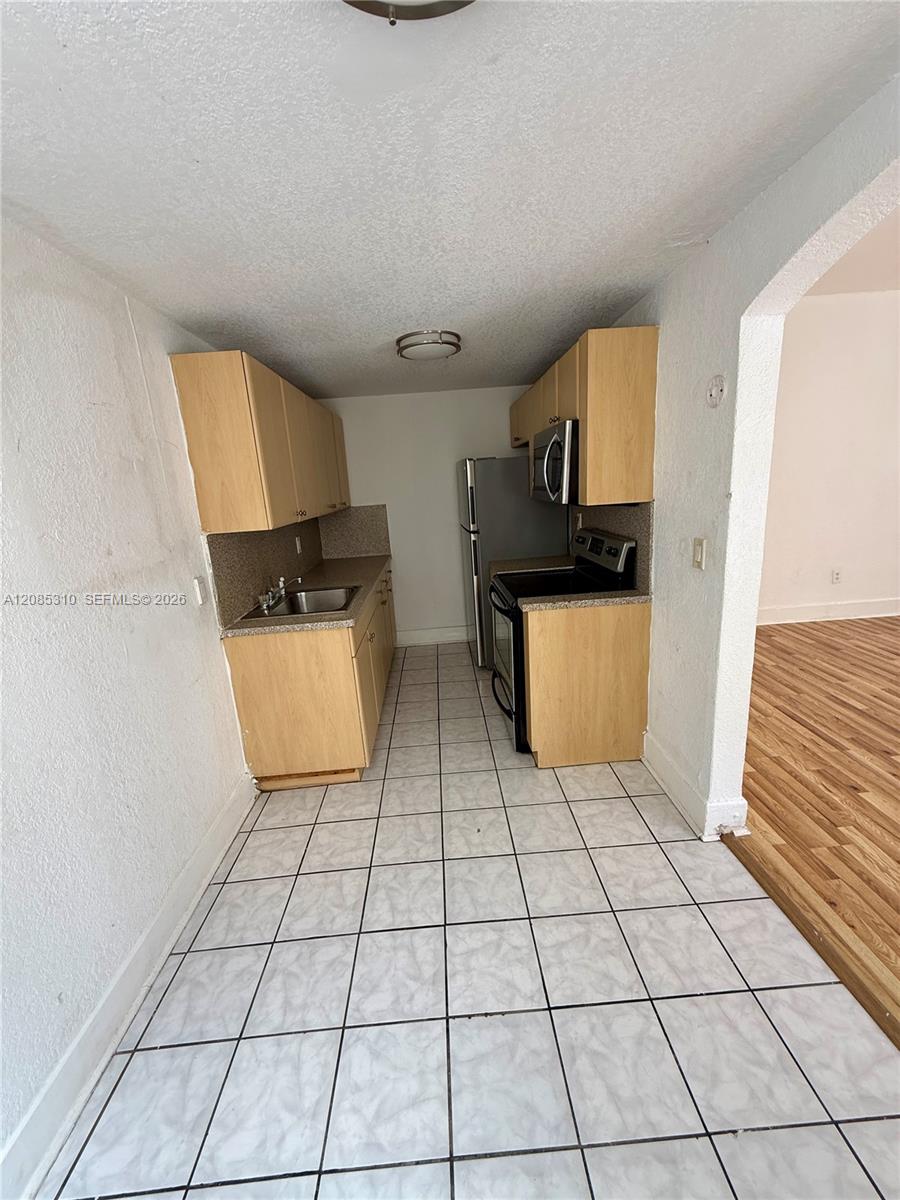 1319 Meridian Ave # 108 — Photo 5