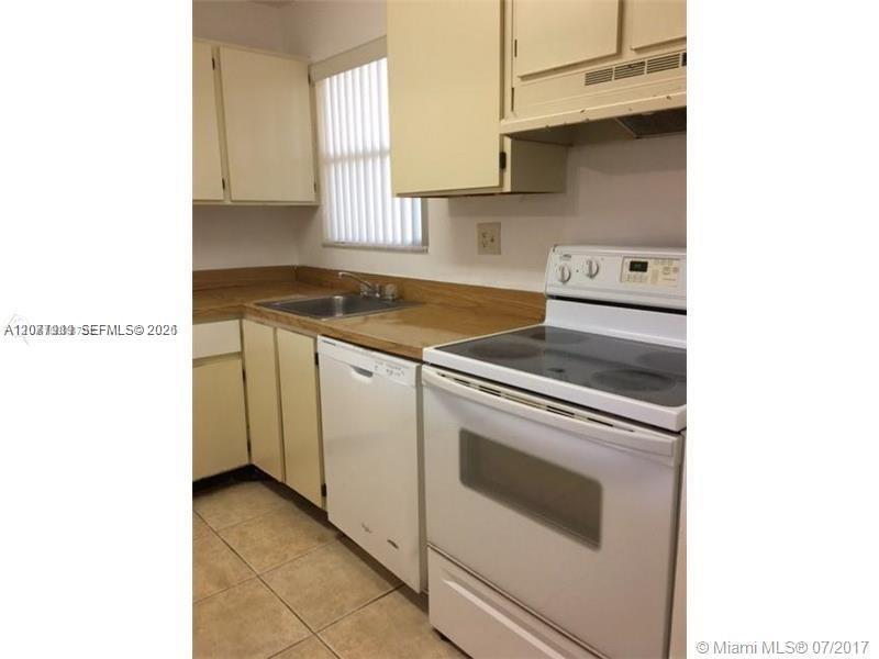 6720 Nova Dr # 8 — Photo 4