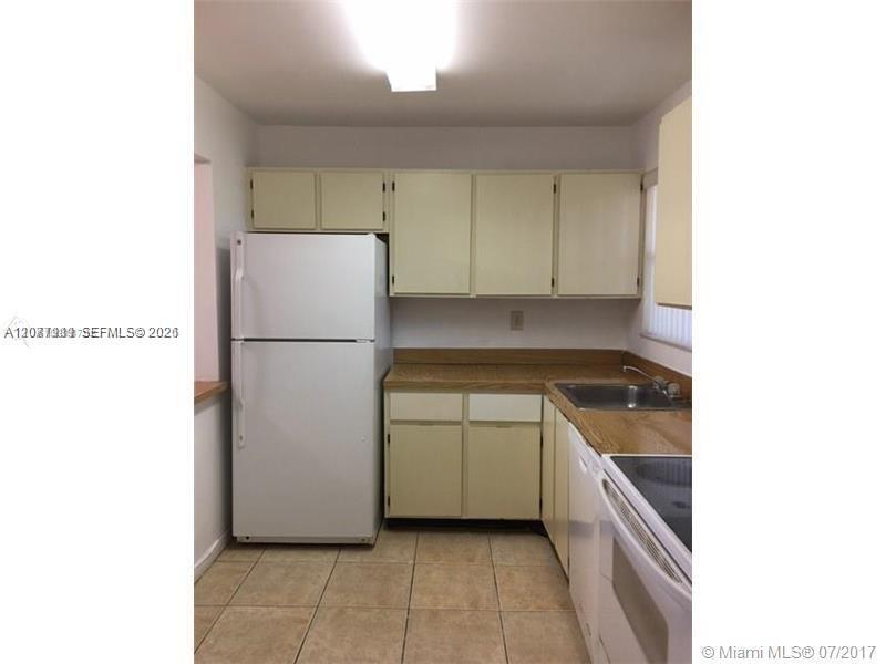 6720 Nova Dr # 8 — Photo 5