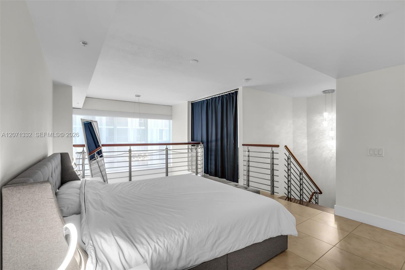 41 SE 5th St # 908 View 13