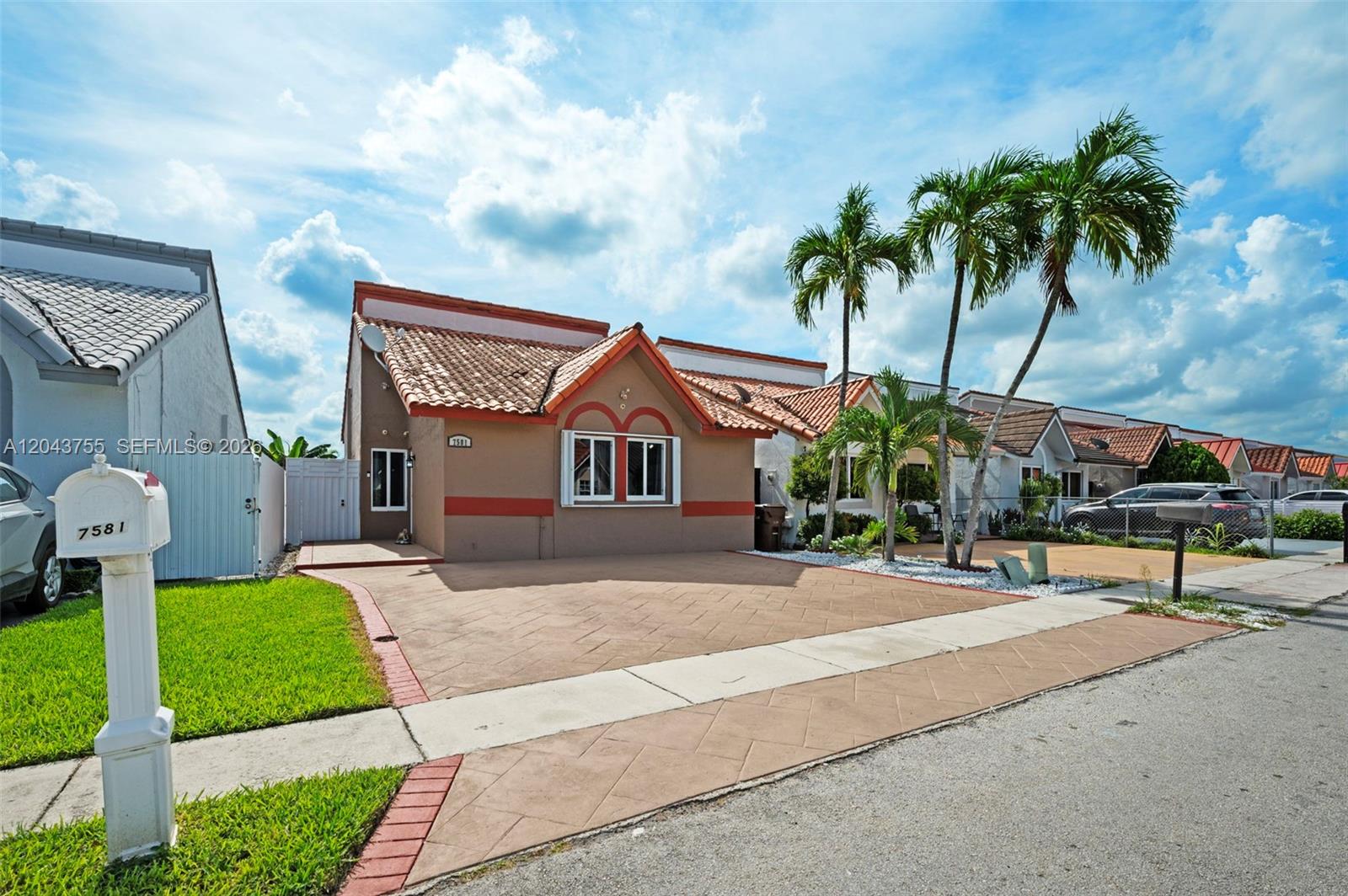 7581 W 29th Way, Hialeah FL 33018
